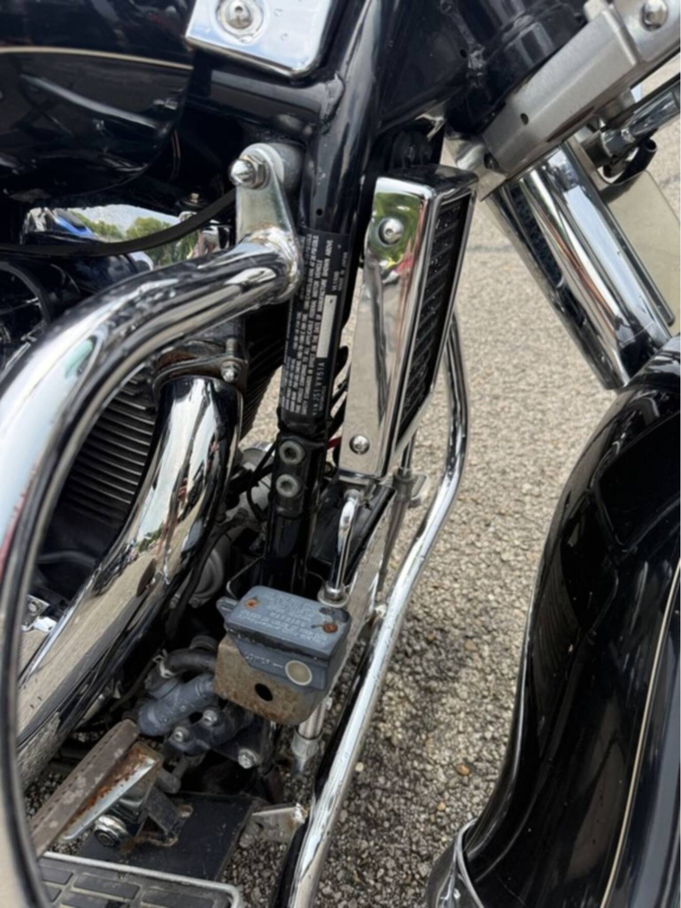 A photo of this 2000 Suzuki VL1500Y