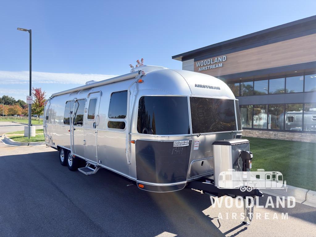 2027 Airstream Flying Cloud 30FB Bunk Twin in clarkston MI