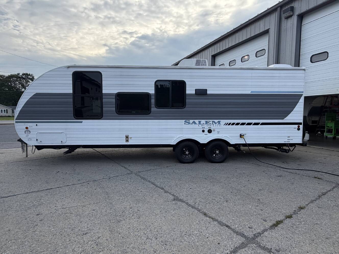 A photo of this 2025 Forest River Salem Cruise Lite 261BHXL