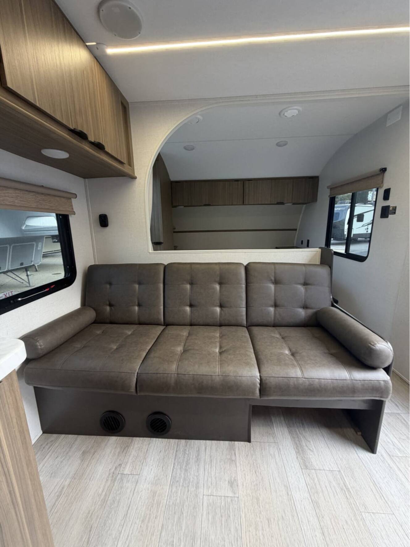 A photo of this 2025 Forest River Salem Cruise Lite 261BHXL
