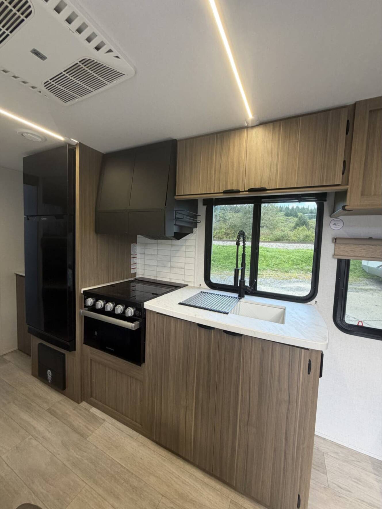 A photo of this 2025 Forest River Salem Cruise Lite 261BHXL