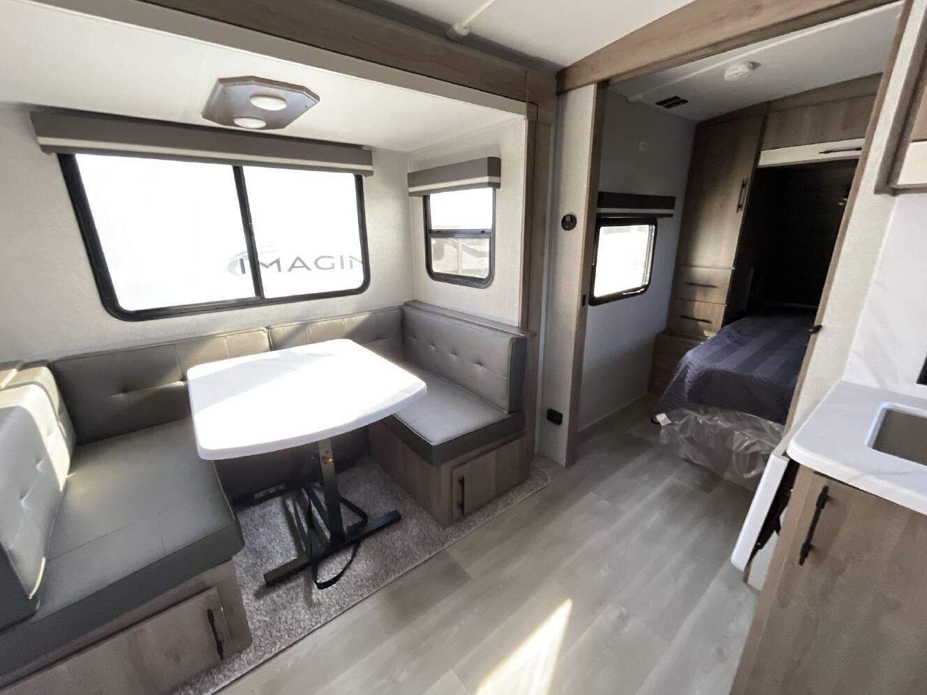 A photo of this 2025 Grand Design Imagine 2800BH