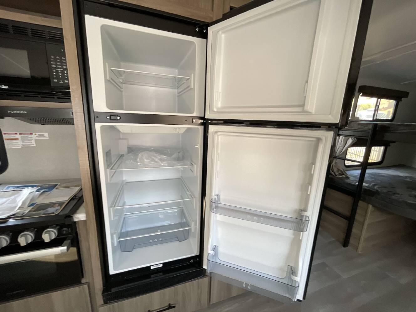 A photo of this 2025 Grand Design Imagine 2800BH