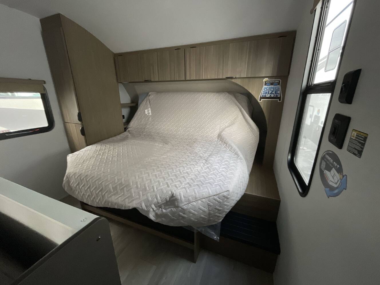 A photo of this 2026 Forest River SALEM CRUISE LITE 261BHXL