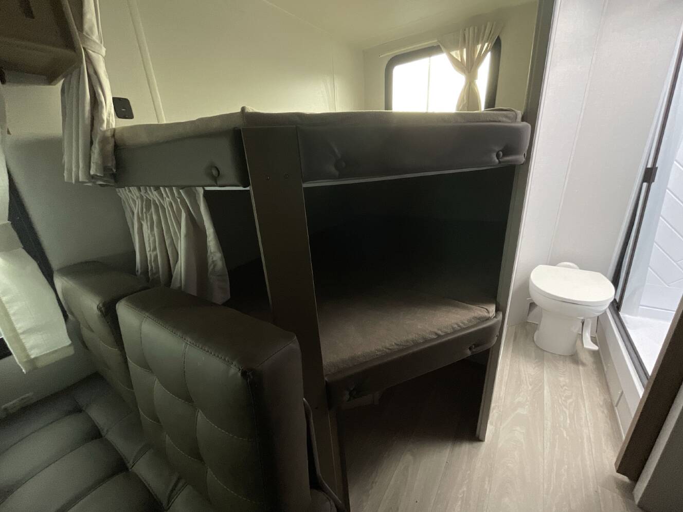 A photo of this 2026 Forest River SALEM CRUISE LITE 261BHXL