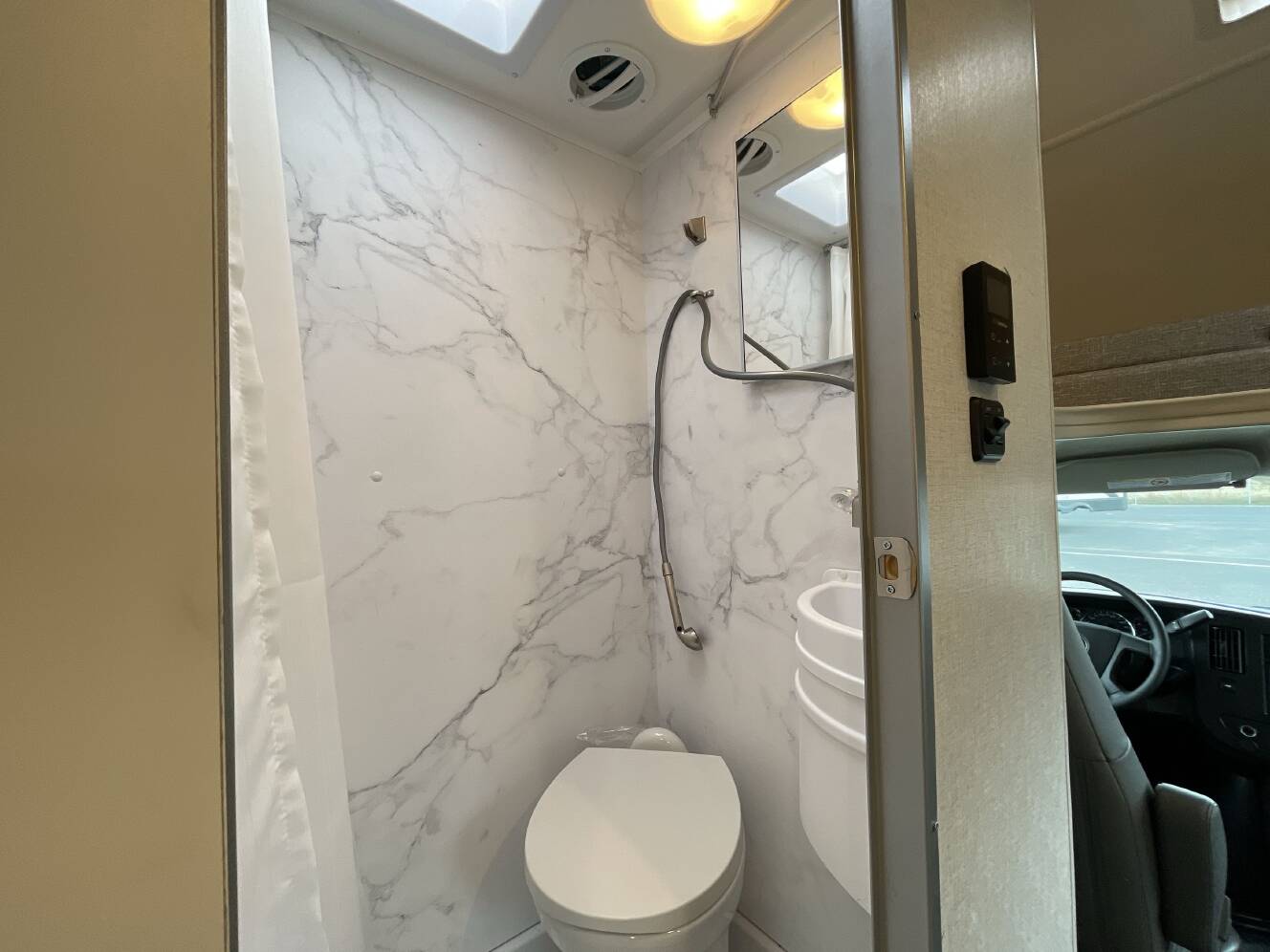 A photo of this 2026 Thor FREEDOM ELITE 19HEC