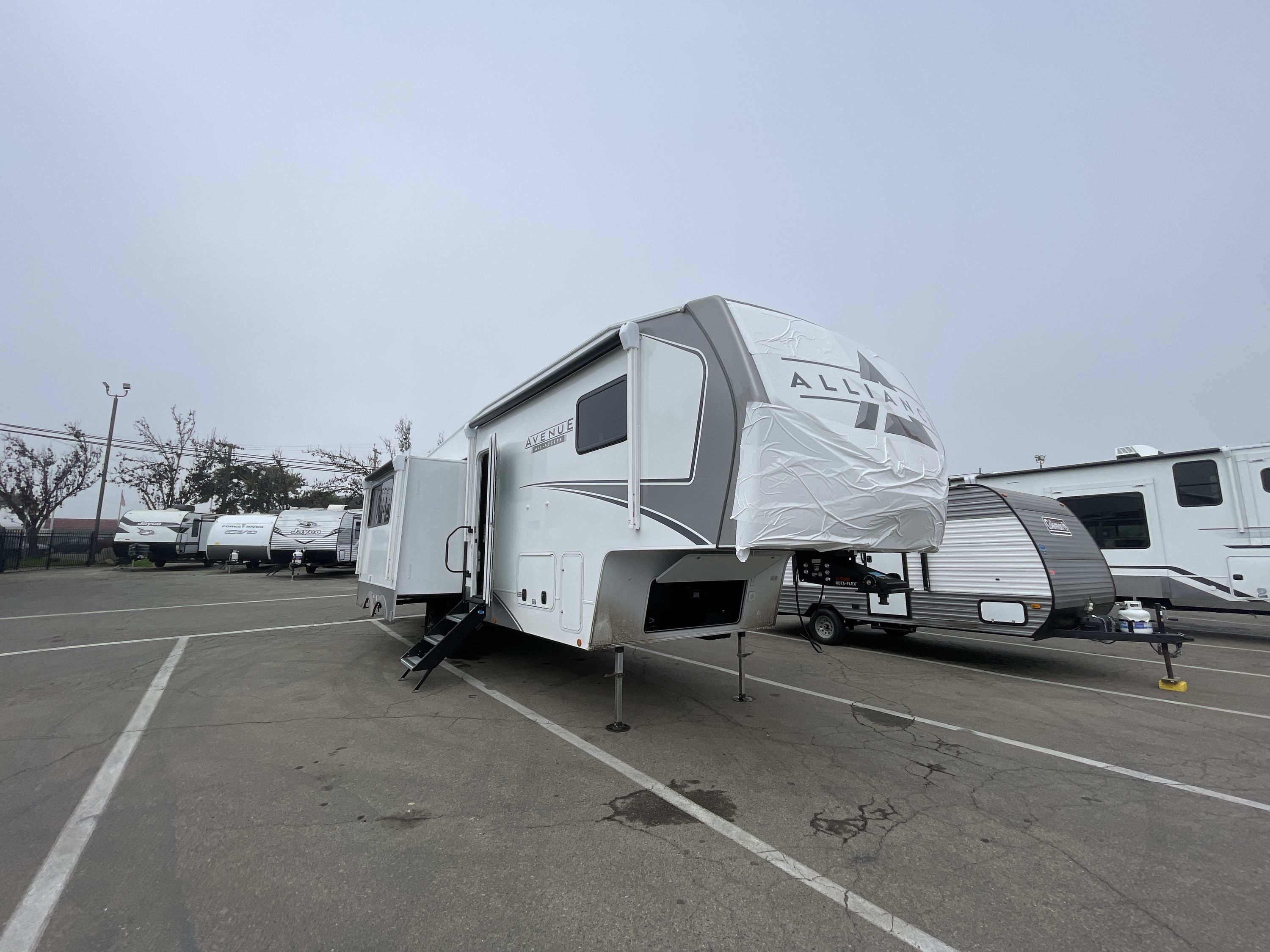 2026 Alliance AVENUE 30BH RV