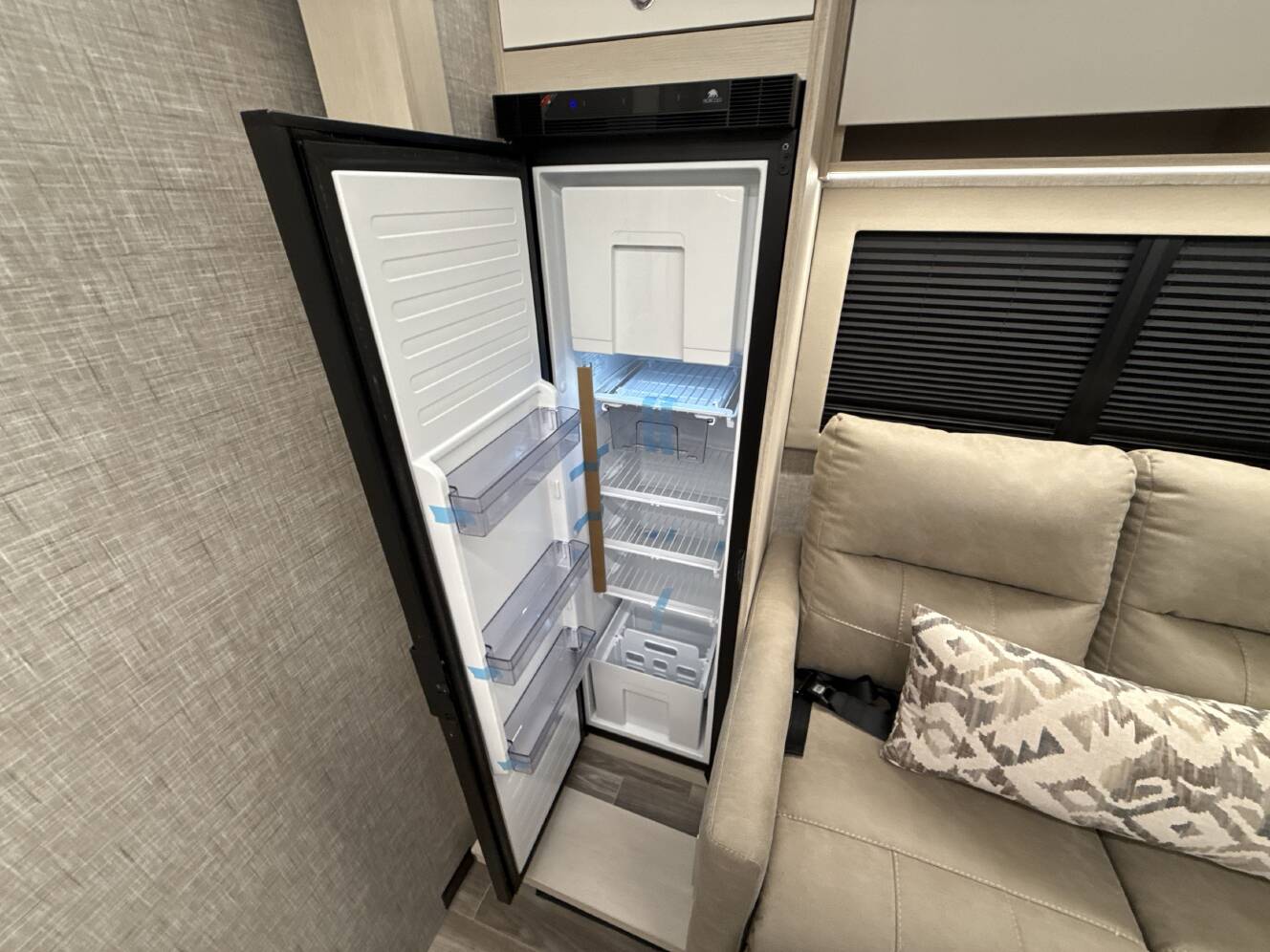 A photo of this 2026 Tiffin WAYFARER 25XLW