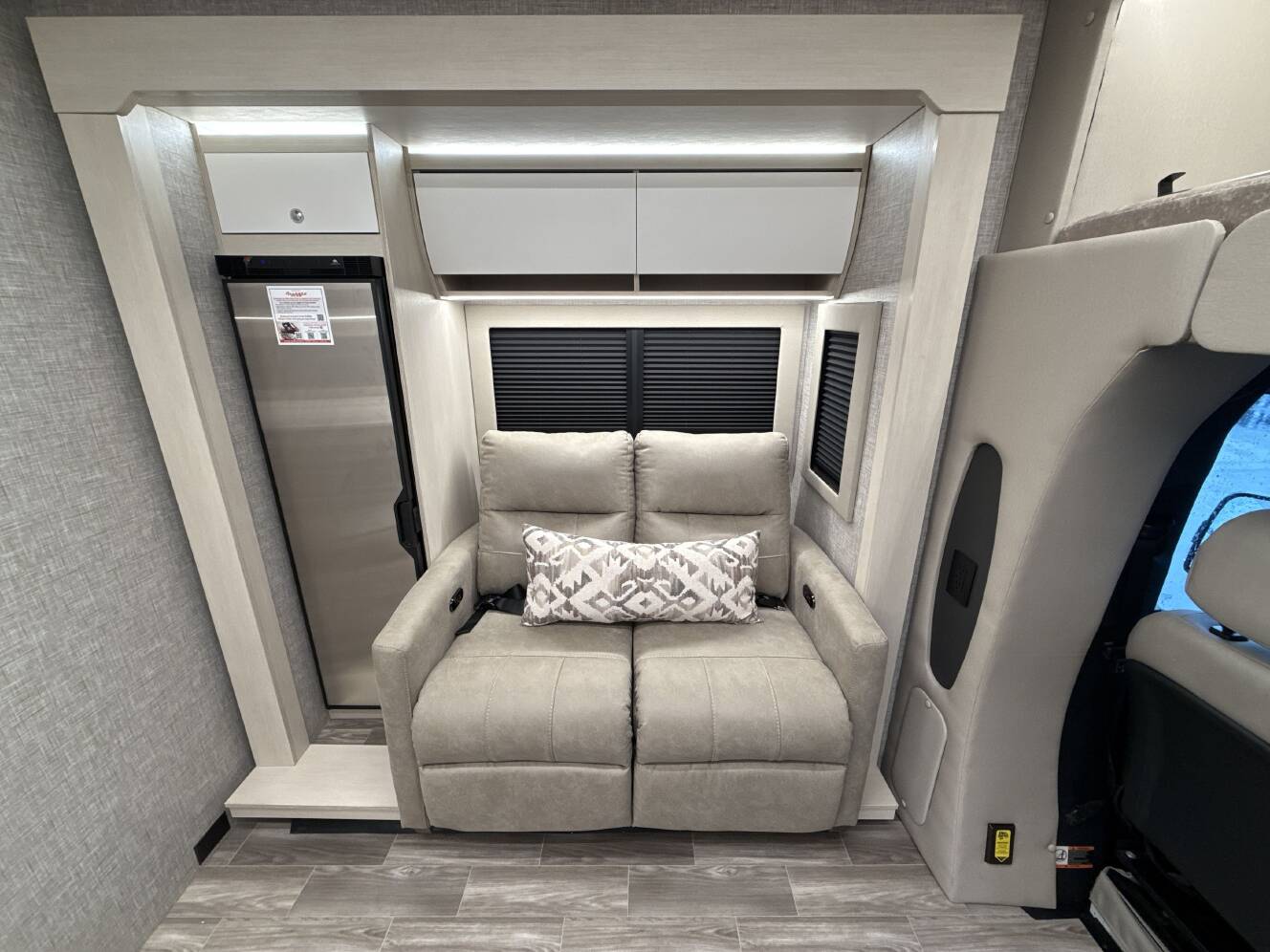 A photo of this 2026 Tiffin WAYFARER 25XLW