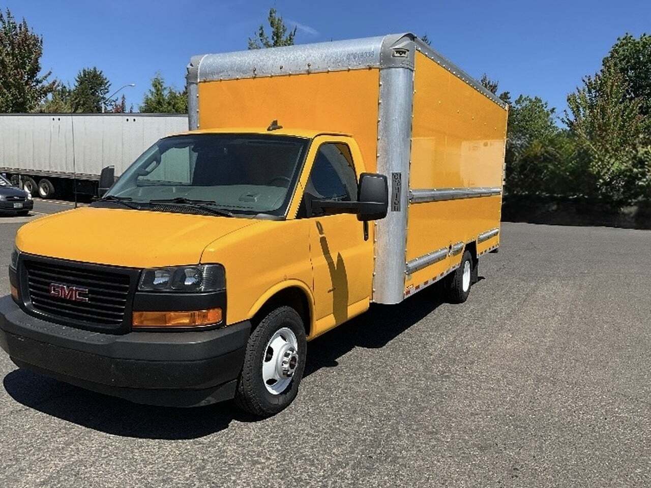 2021 GMC SAVANA in New Castle, DE