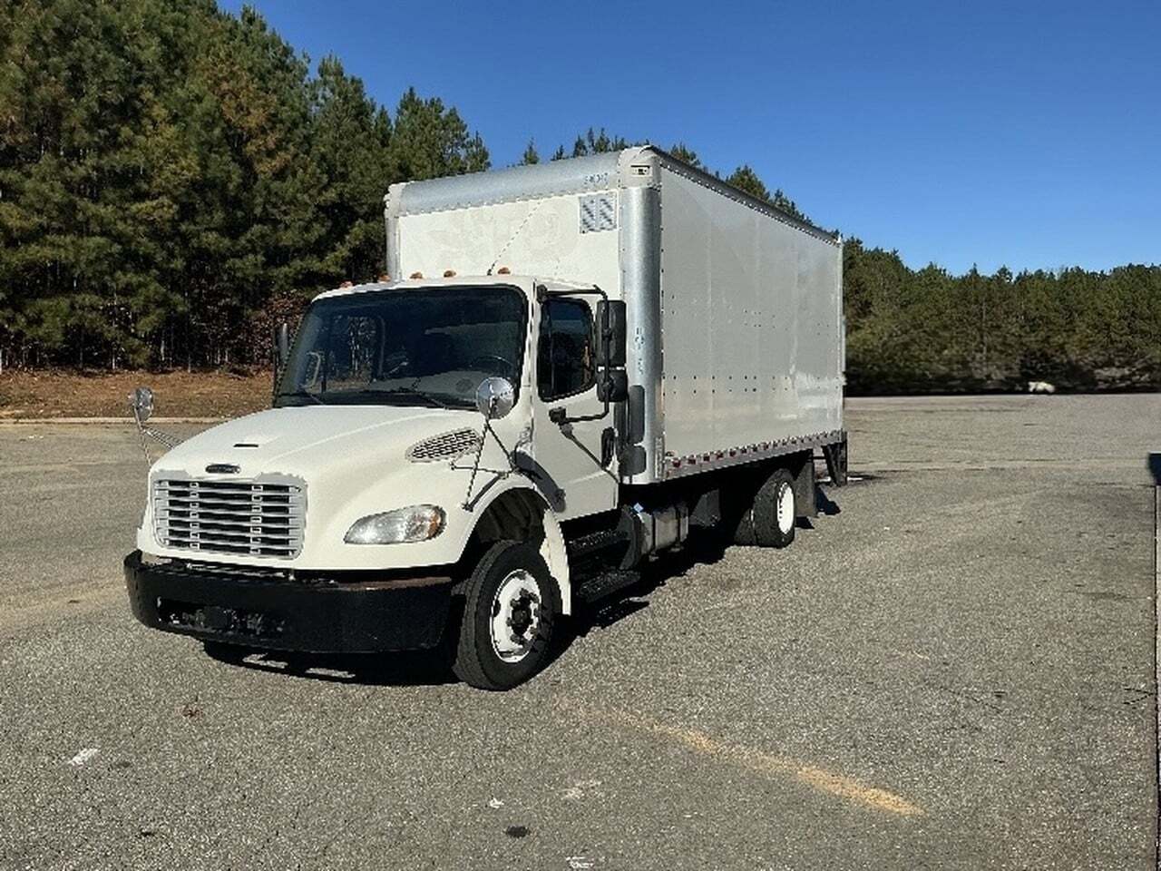 2019 FREIGHTLINER BUSINESS CLASS M2 106 in New Castle, DE
