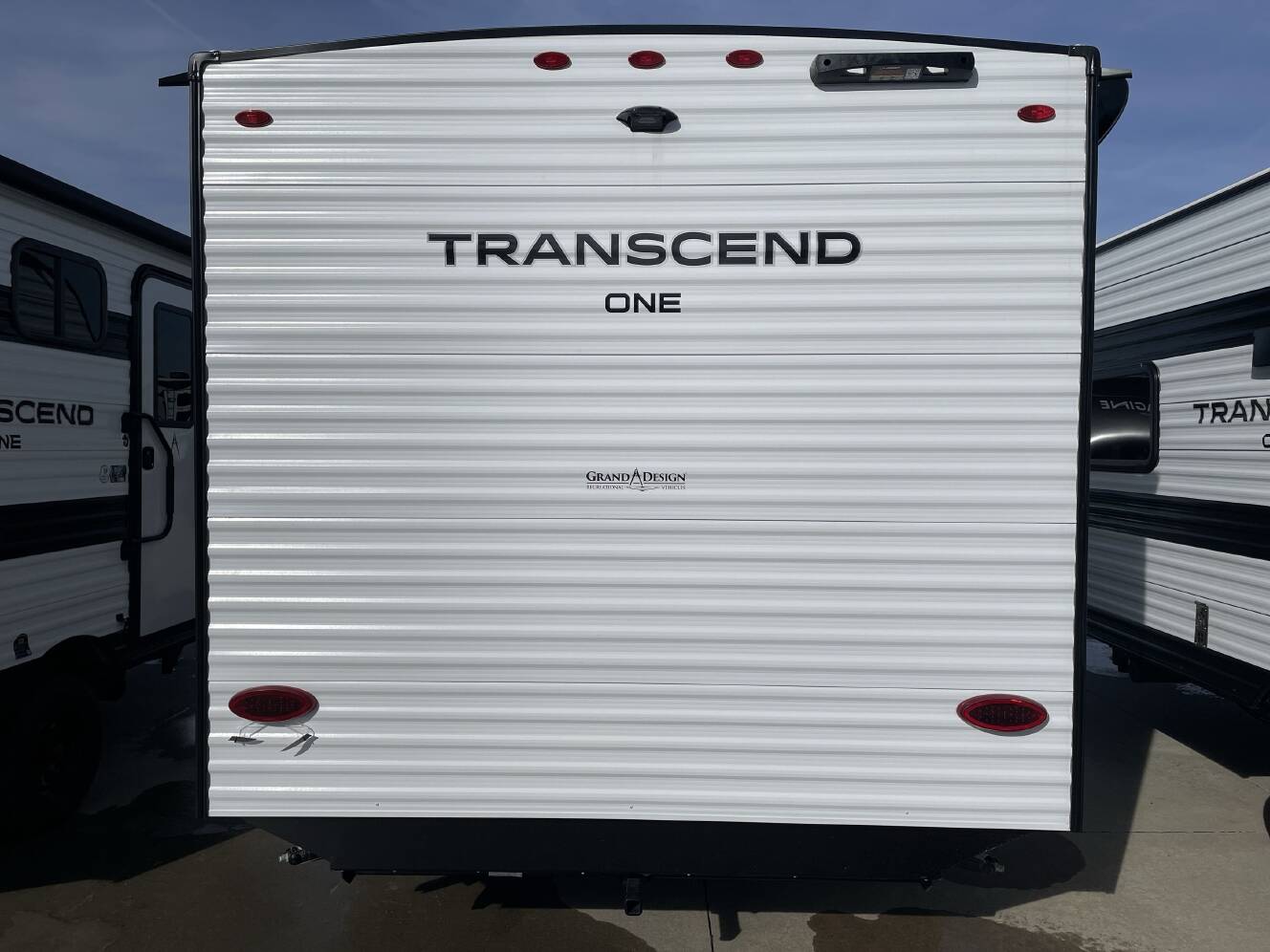 A photo of this 2026 Grand Design TRANSCEND ONE 131DL