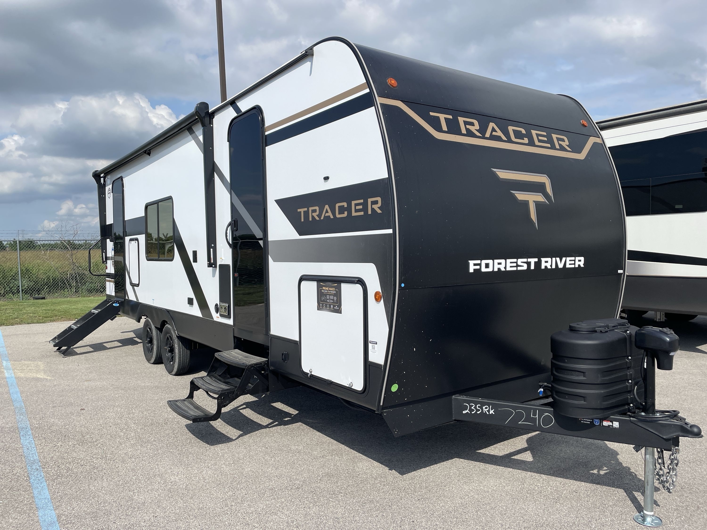 2027 Prime Time TRACER 235RK in alvarado TX