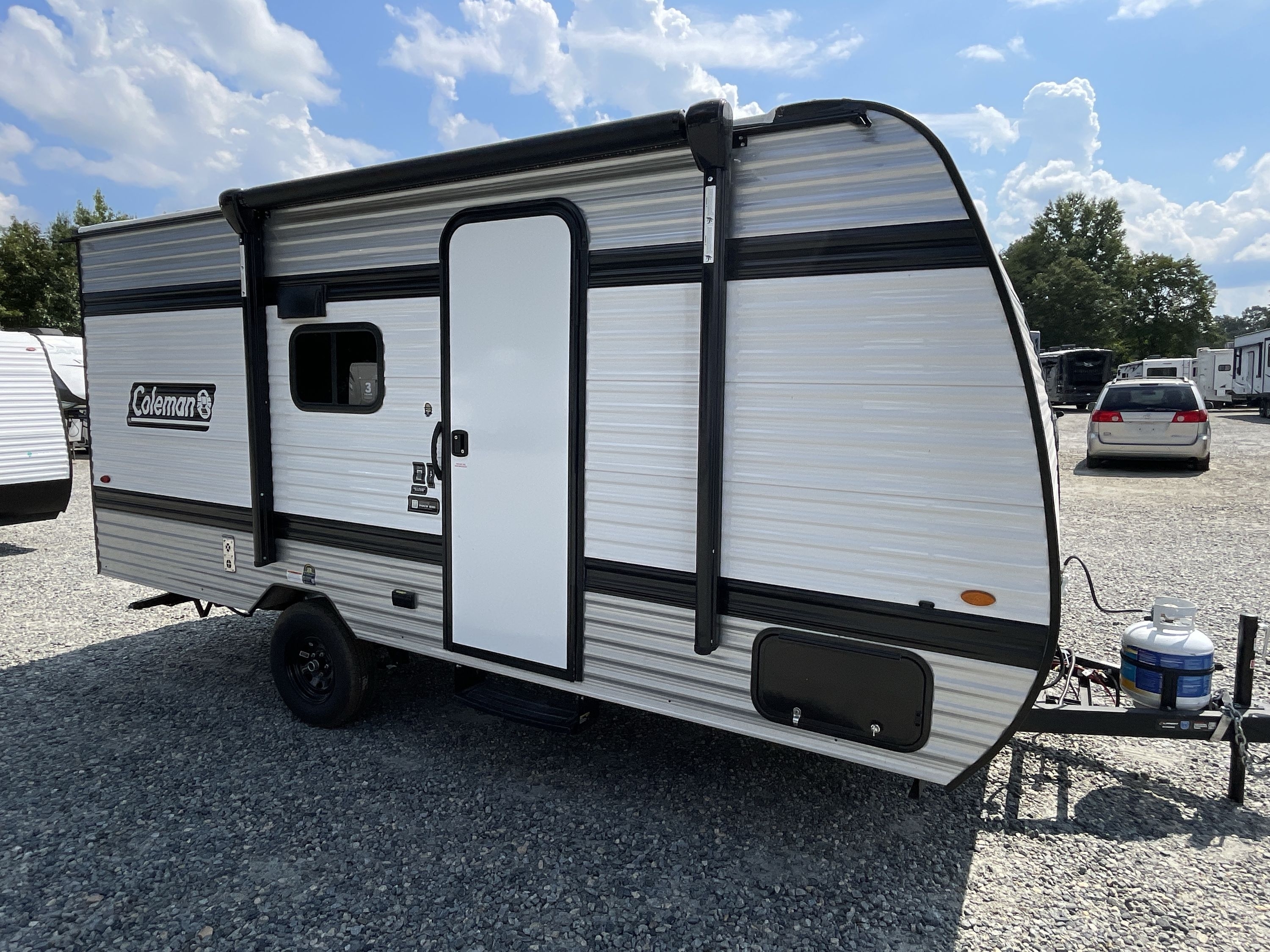 2027 Keystone COLEMAN 17B in thornburg VA