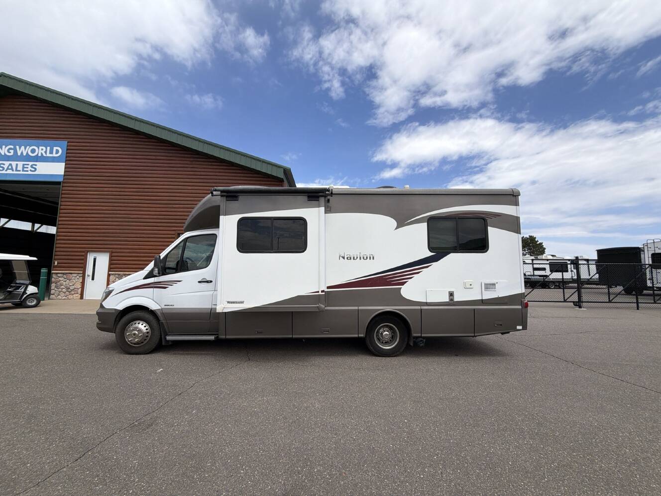 A photo of this 2015 Itasca NAVION 24V