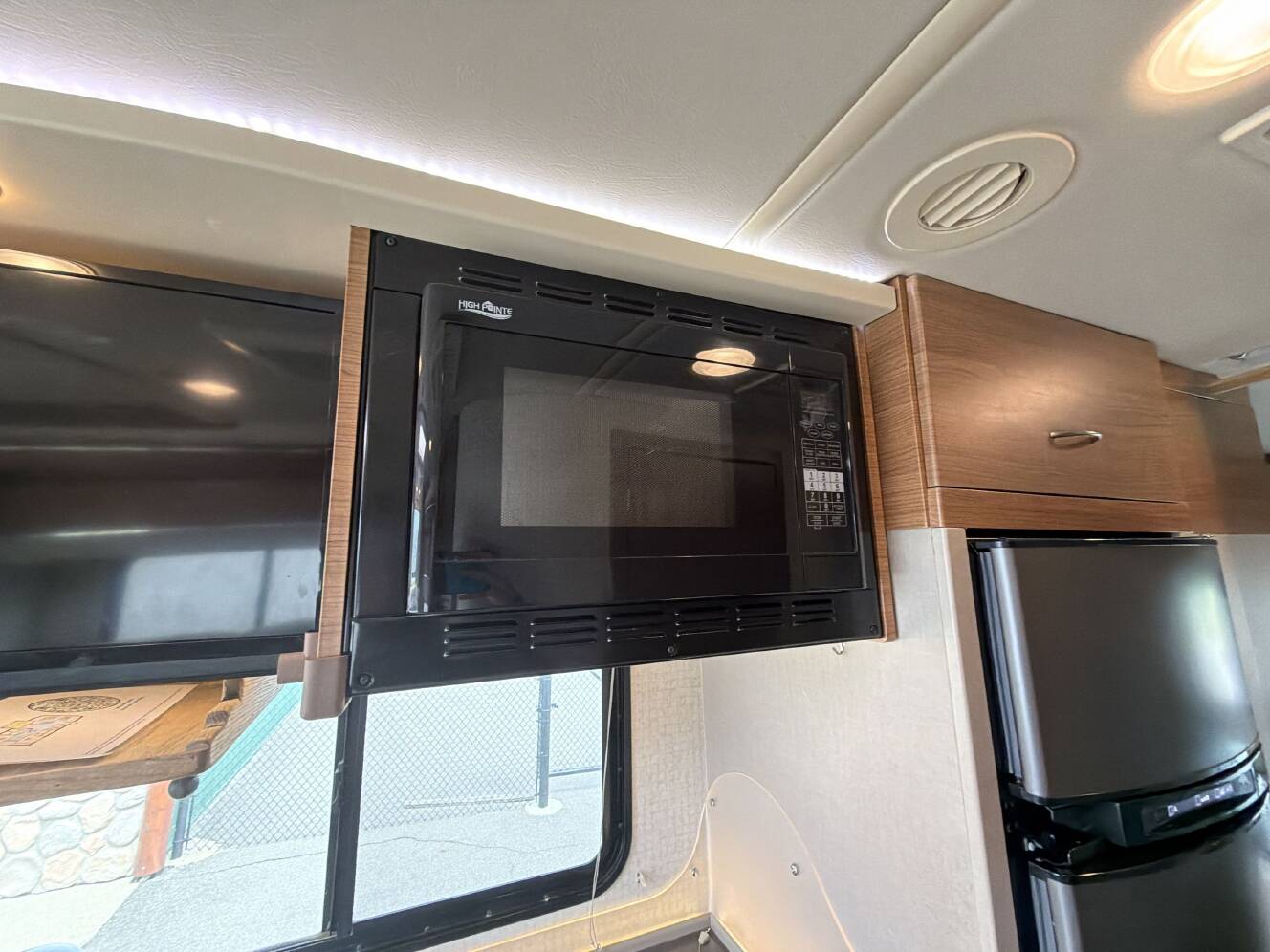 A photo of this 2015 Itasca NAVION 24V