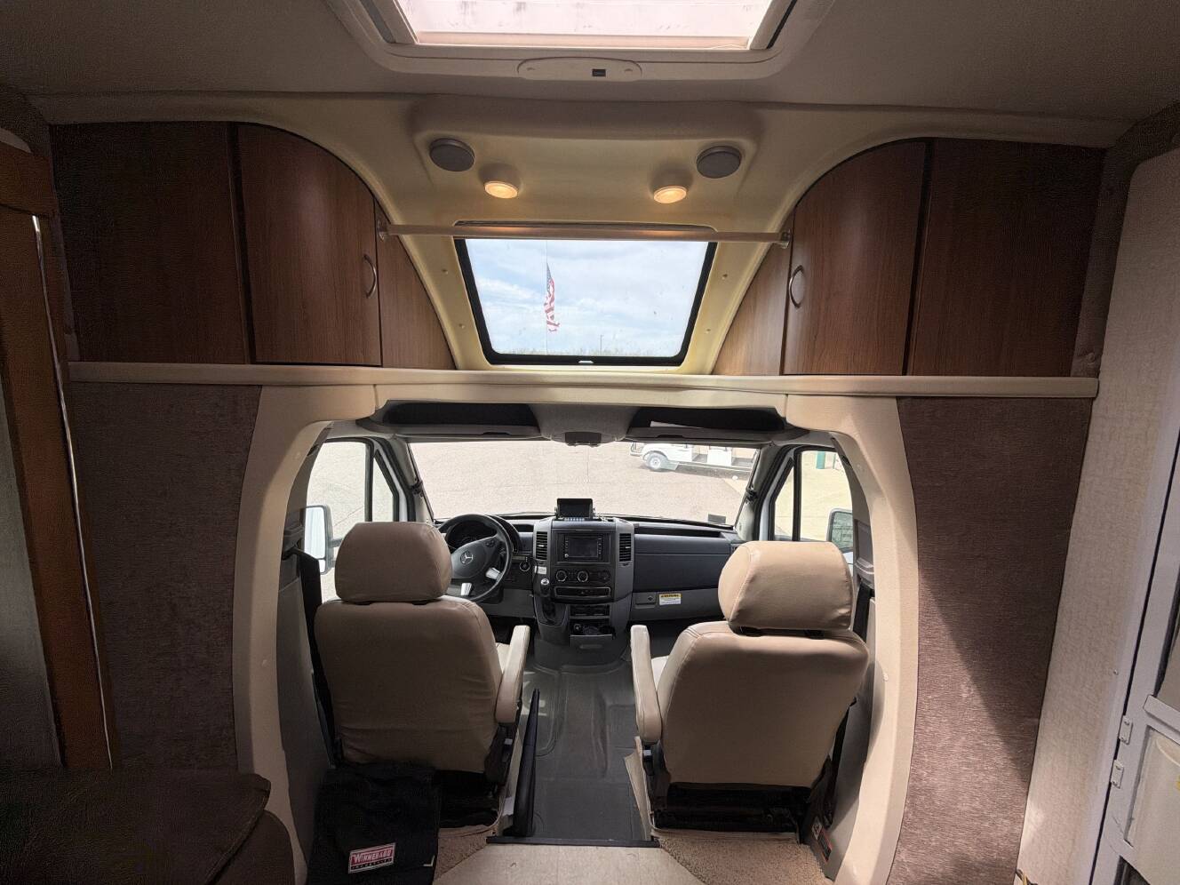 A photo of this 2015 Itasca NAVION 24V