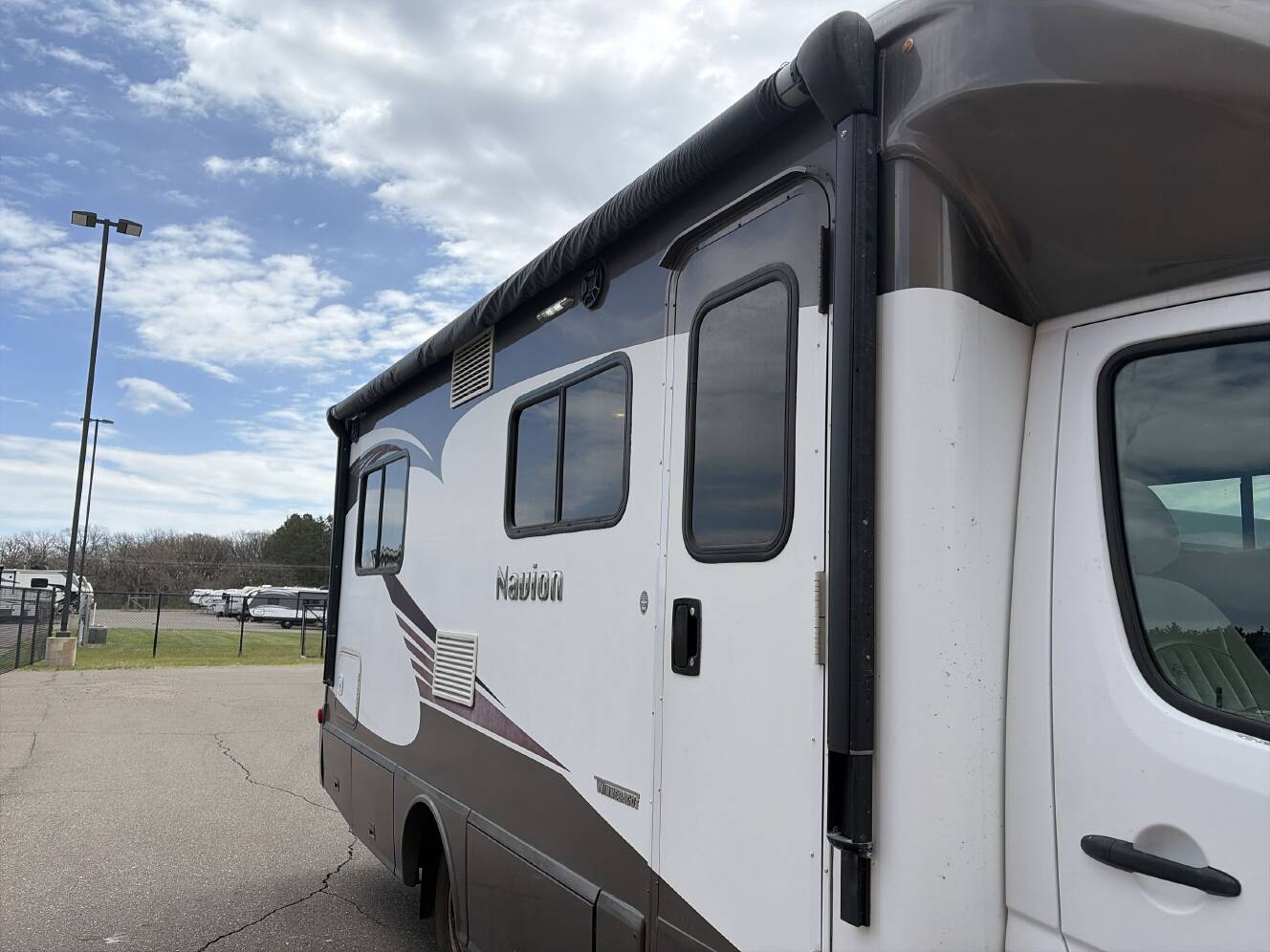 A photo of this 2015 Itasca NAVION 24V