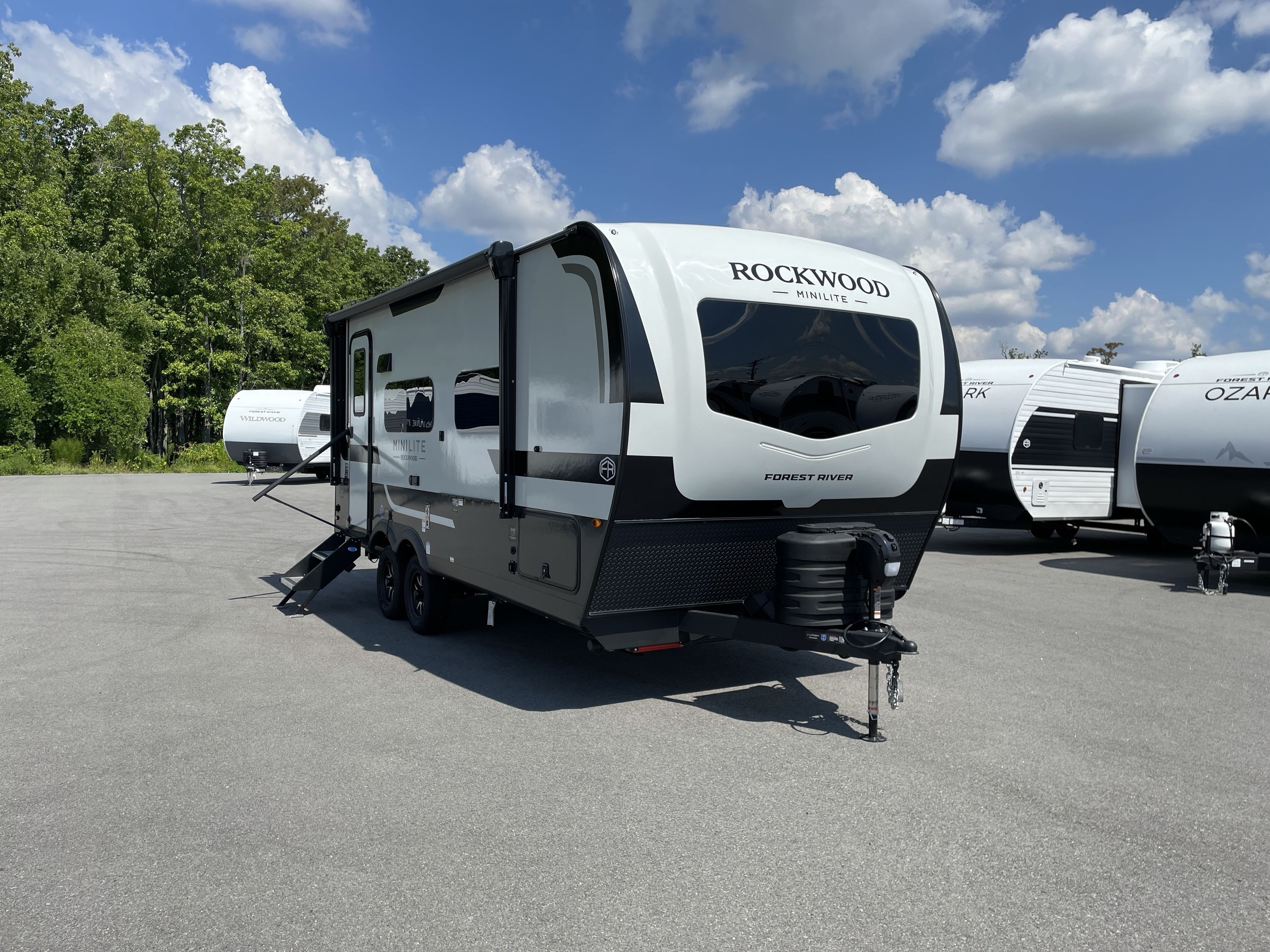2027 Forest River ROCKWOOD MINI LITE 2109S in sherwood AR