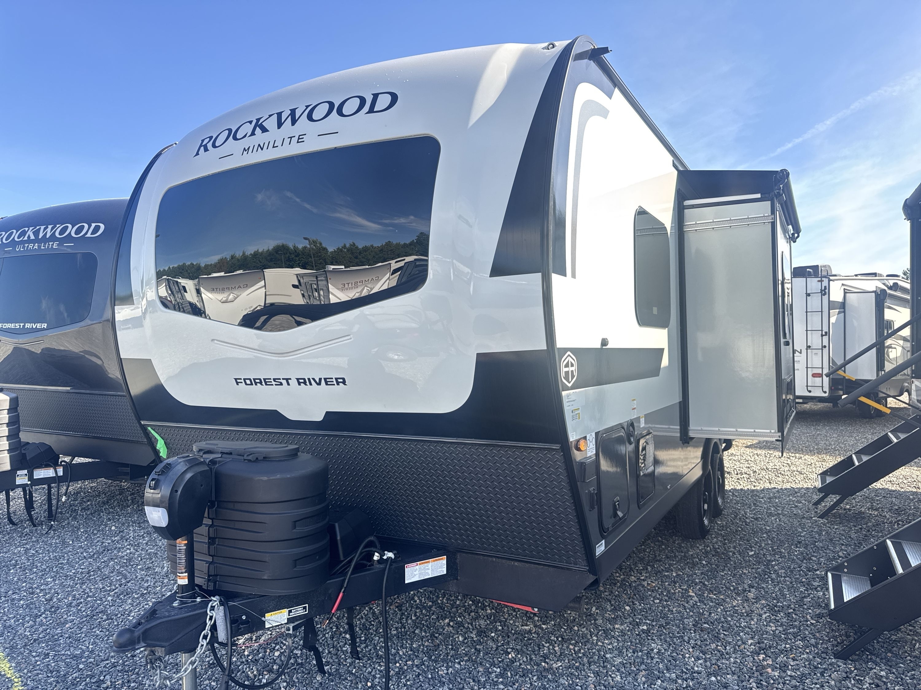 2027 Forest River ROCKWOOD MINI LITE 2109S in ashland VA