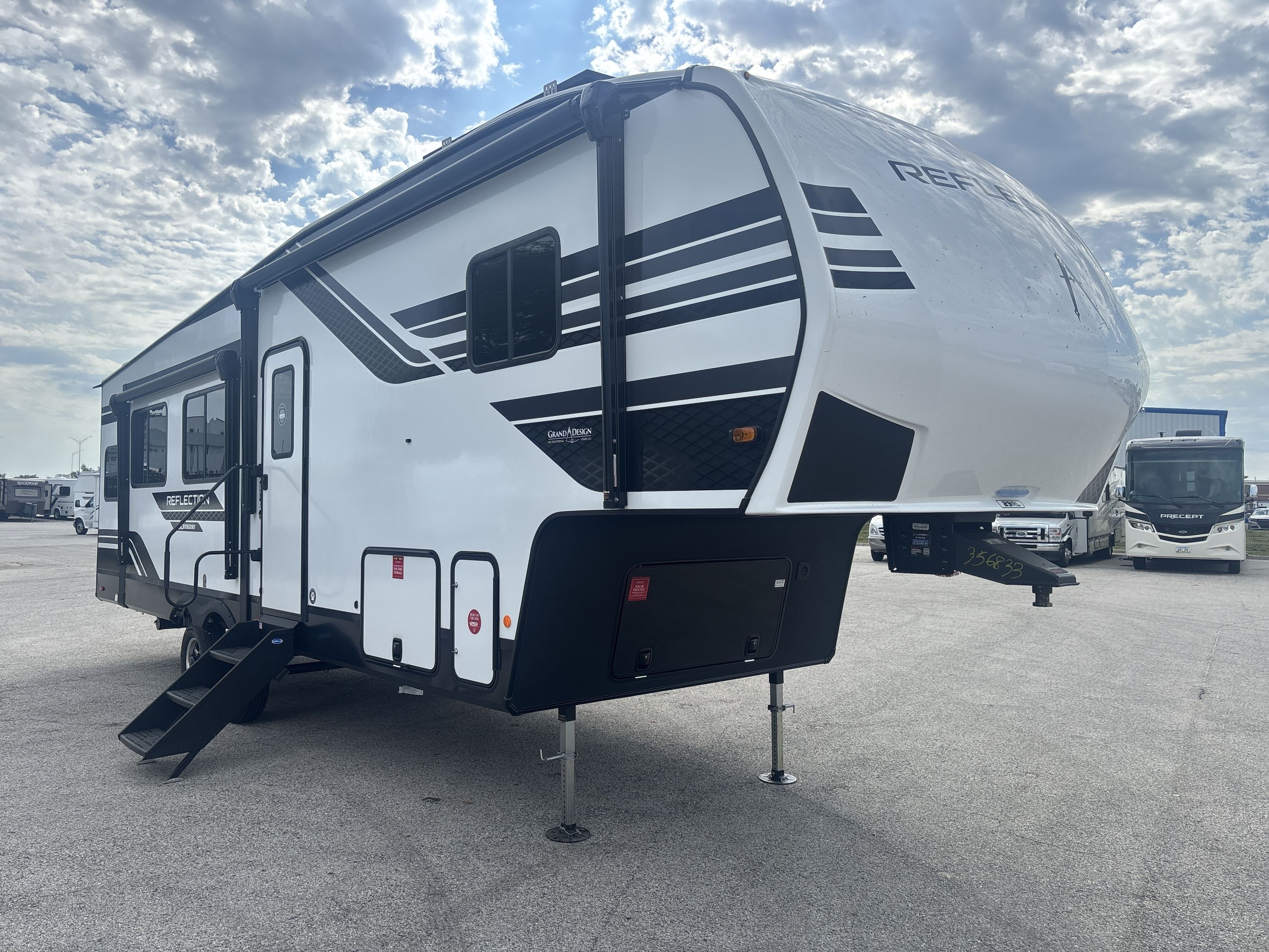 2027 Grand Design REFLECTION 100 SERIES 28RL in council bluffs IA
