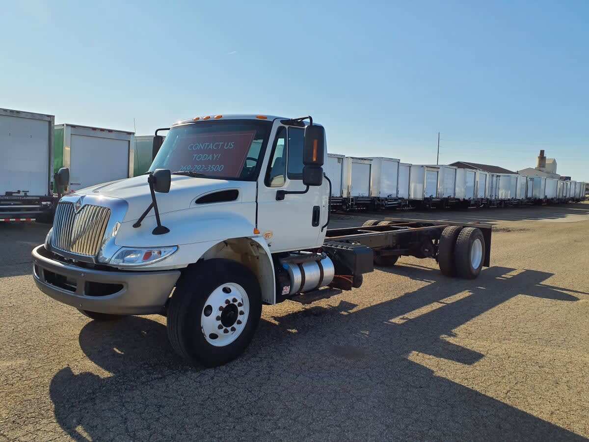 2019 INTERNATIONAL 4300 in Wayland, MI