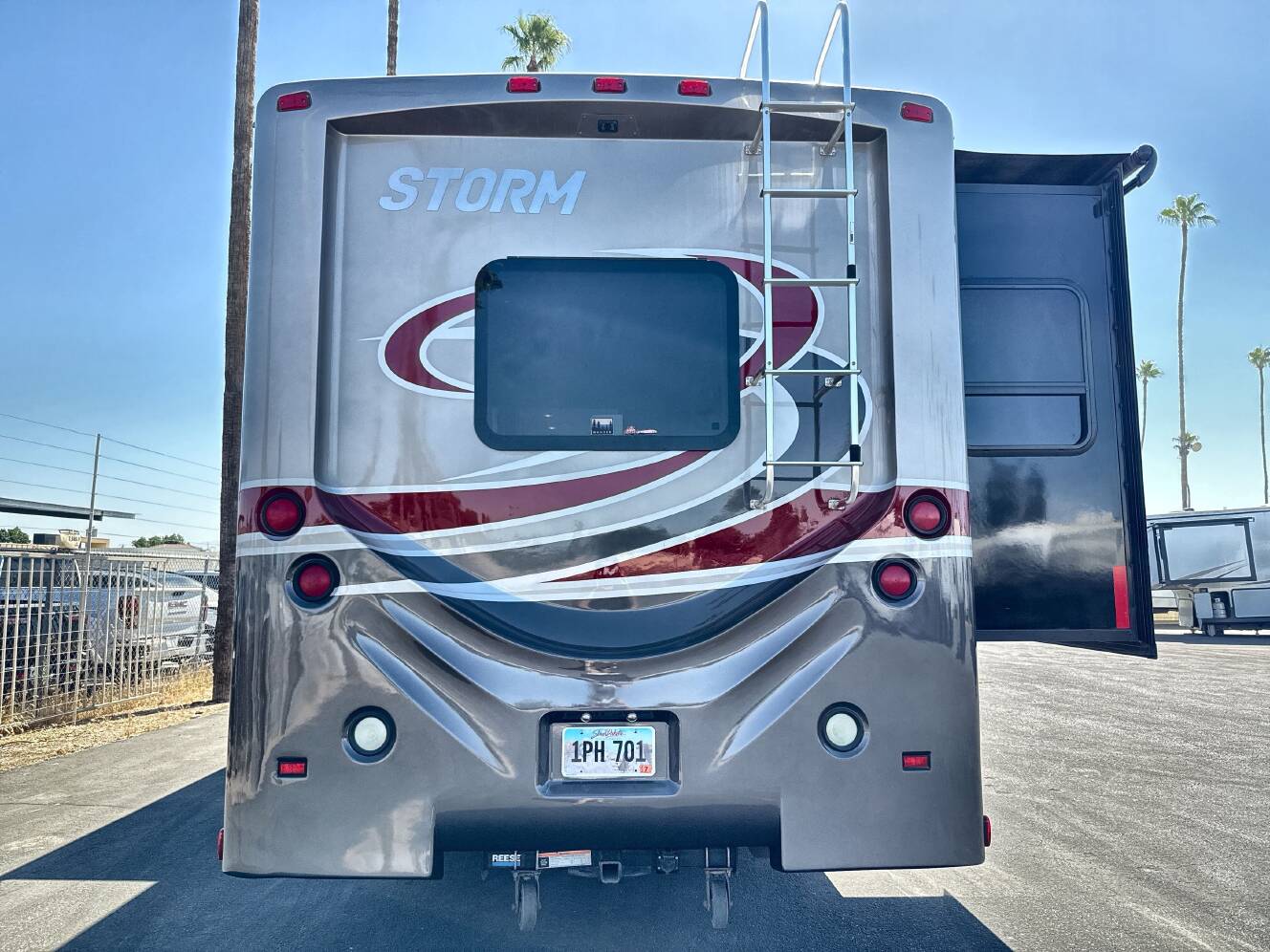 A photo of this 2017 Fleetwood STORM 32A