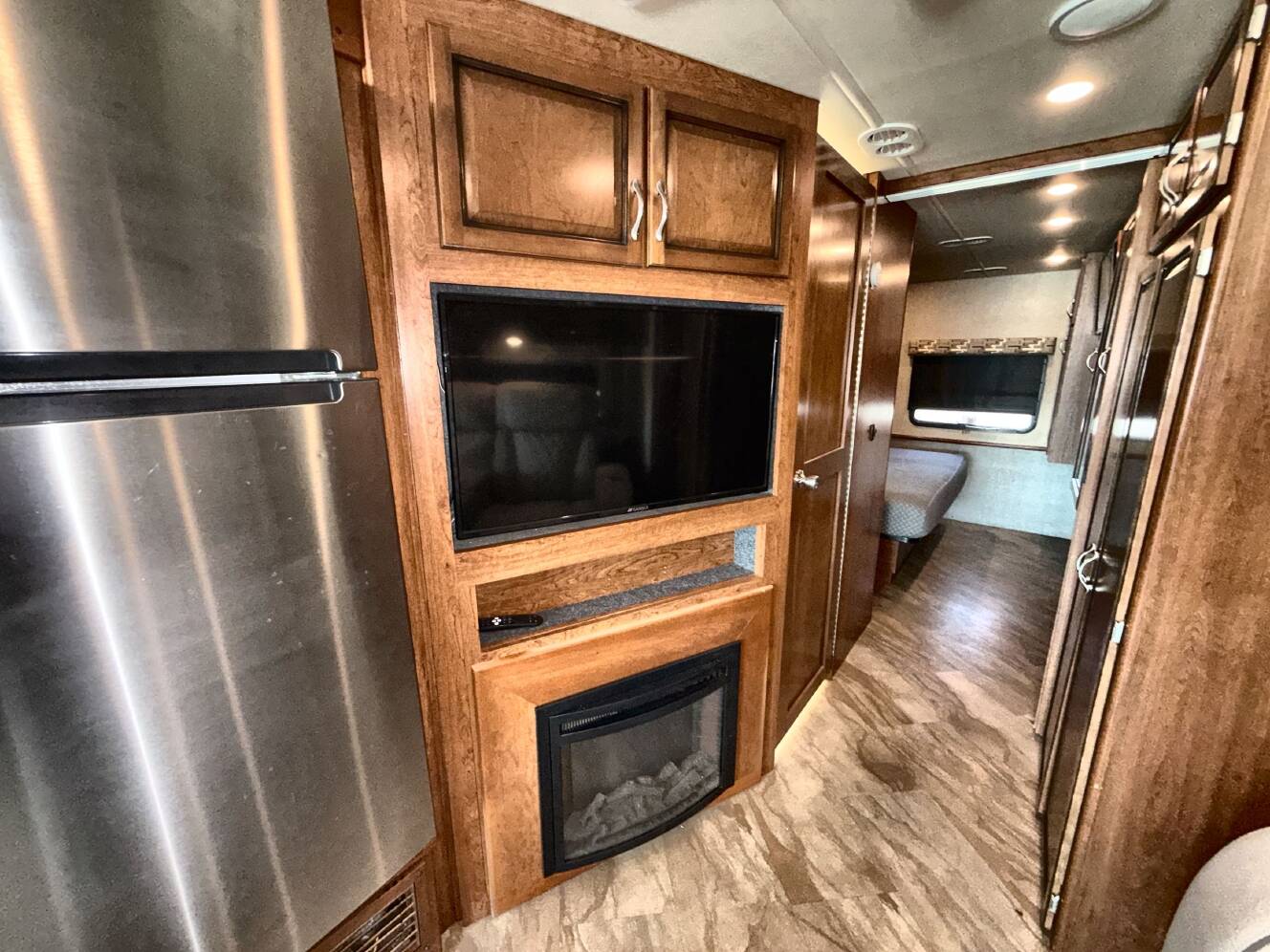 A photo of this 2017 Fleetwood STORM 32A