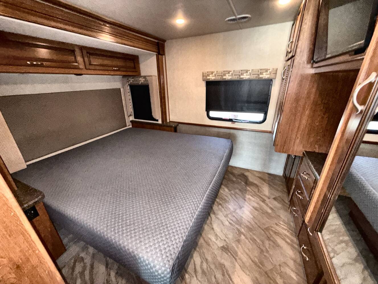 A photo of this 2017 Fleetwood STORM 32A