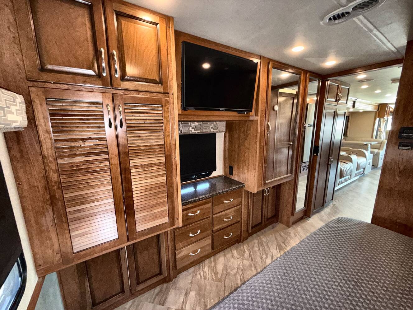 A photo of this 2017 Fleetwood STORM 32A