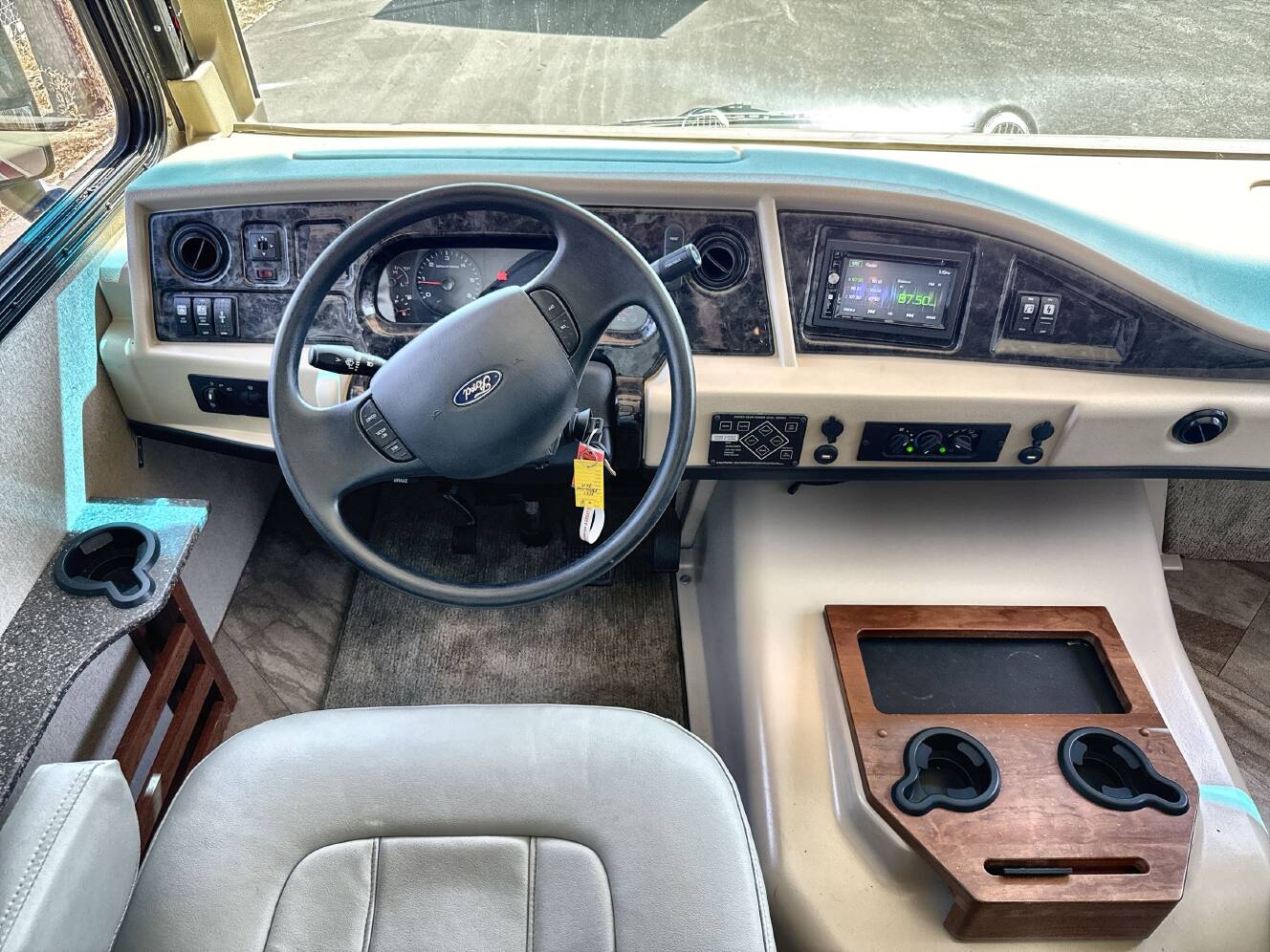 A photo of this 2017 Fleetwood STORM 32A