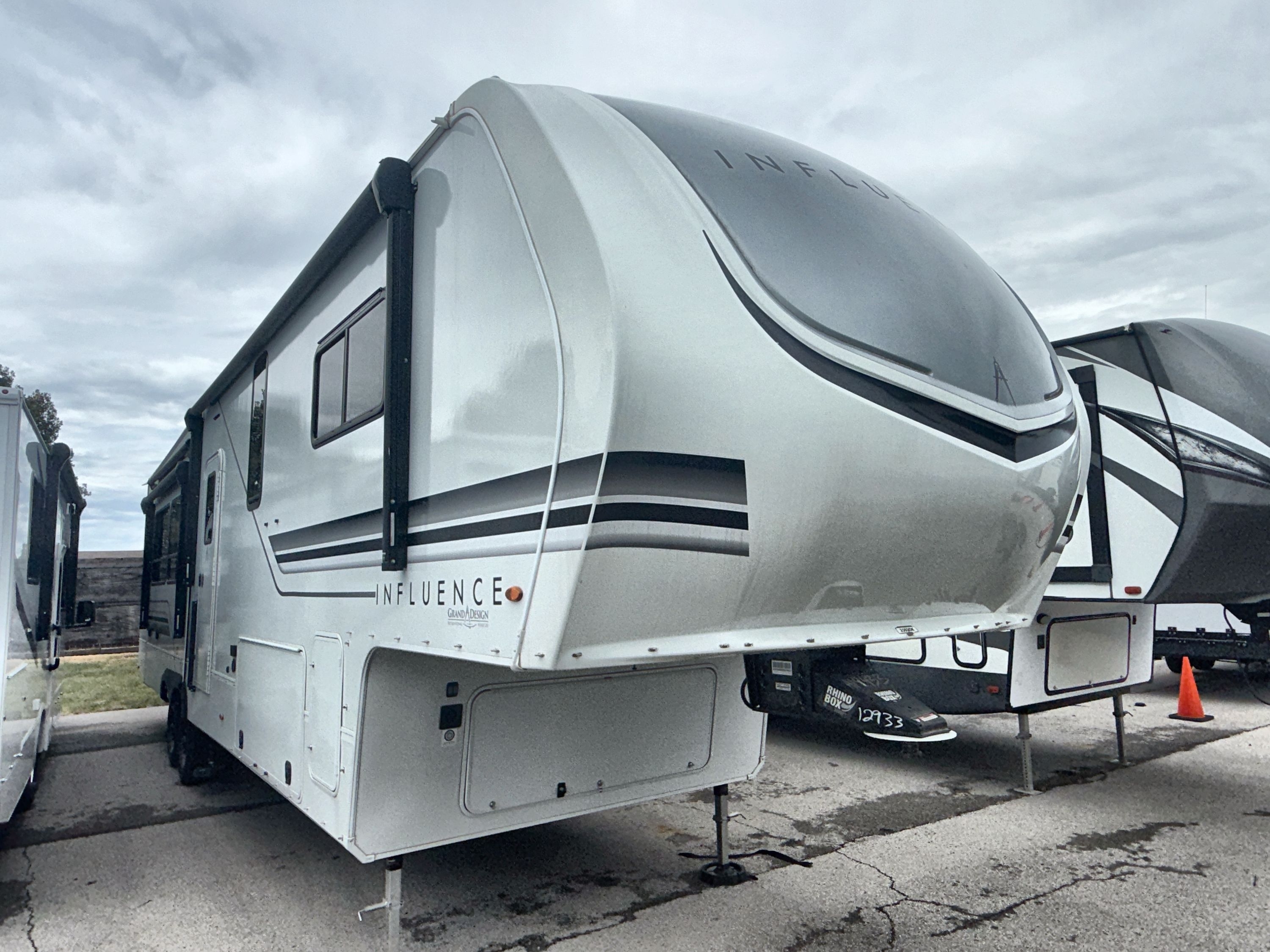 2025 Grand Design INFLUENCE 3503GK in tulsa OK