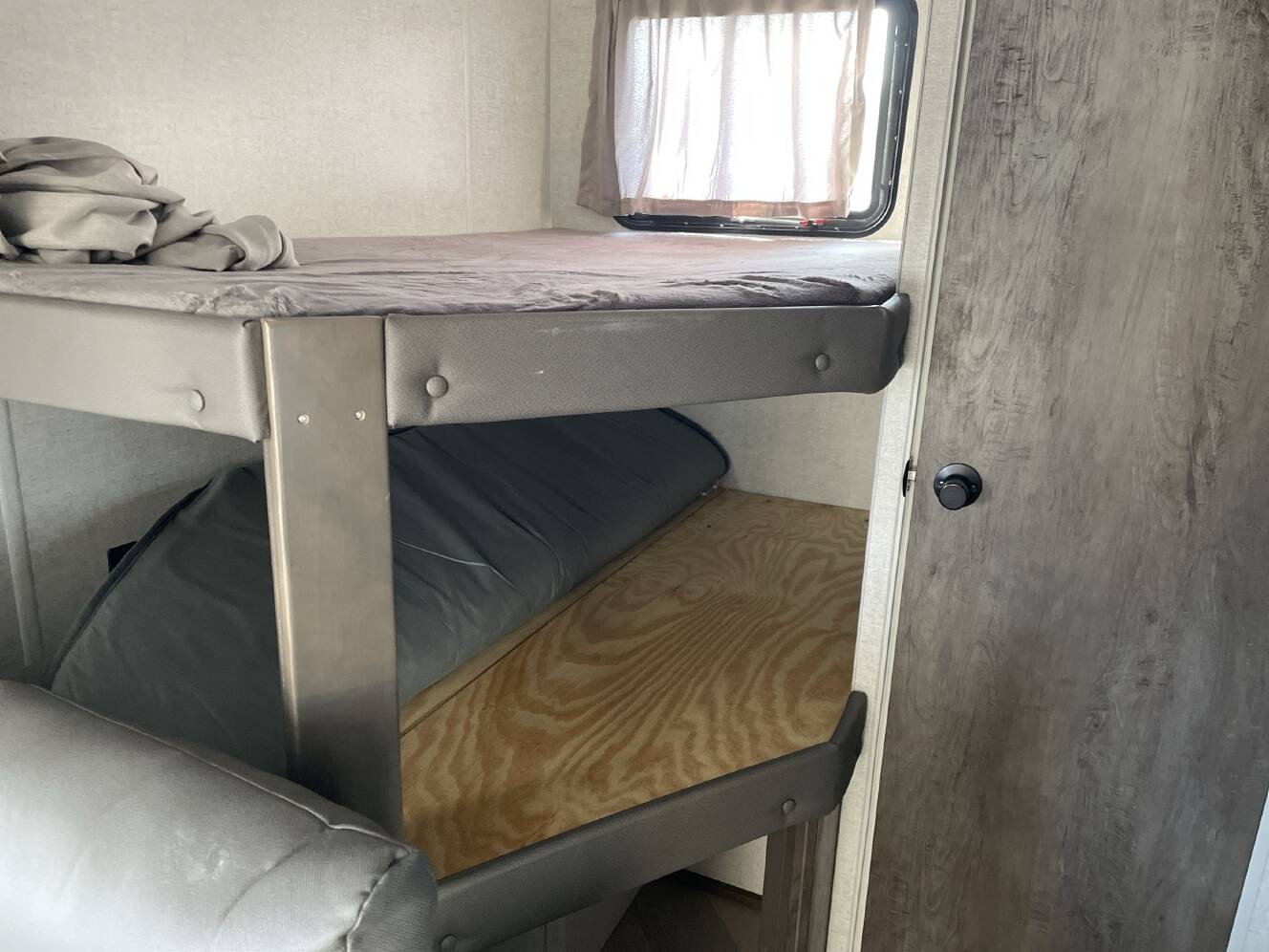 A photo of this 2021 Forest River SALEM CRUISE LITE 261BHXL