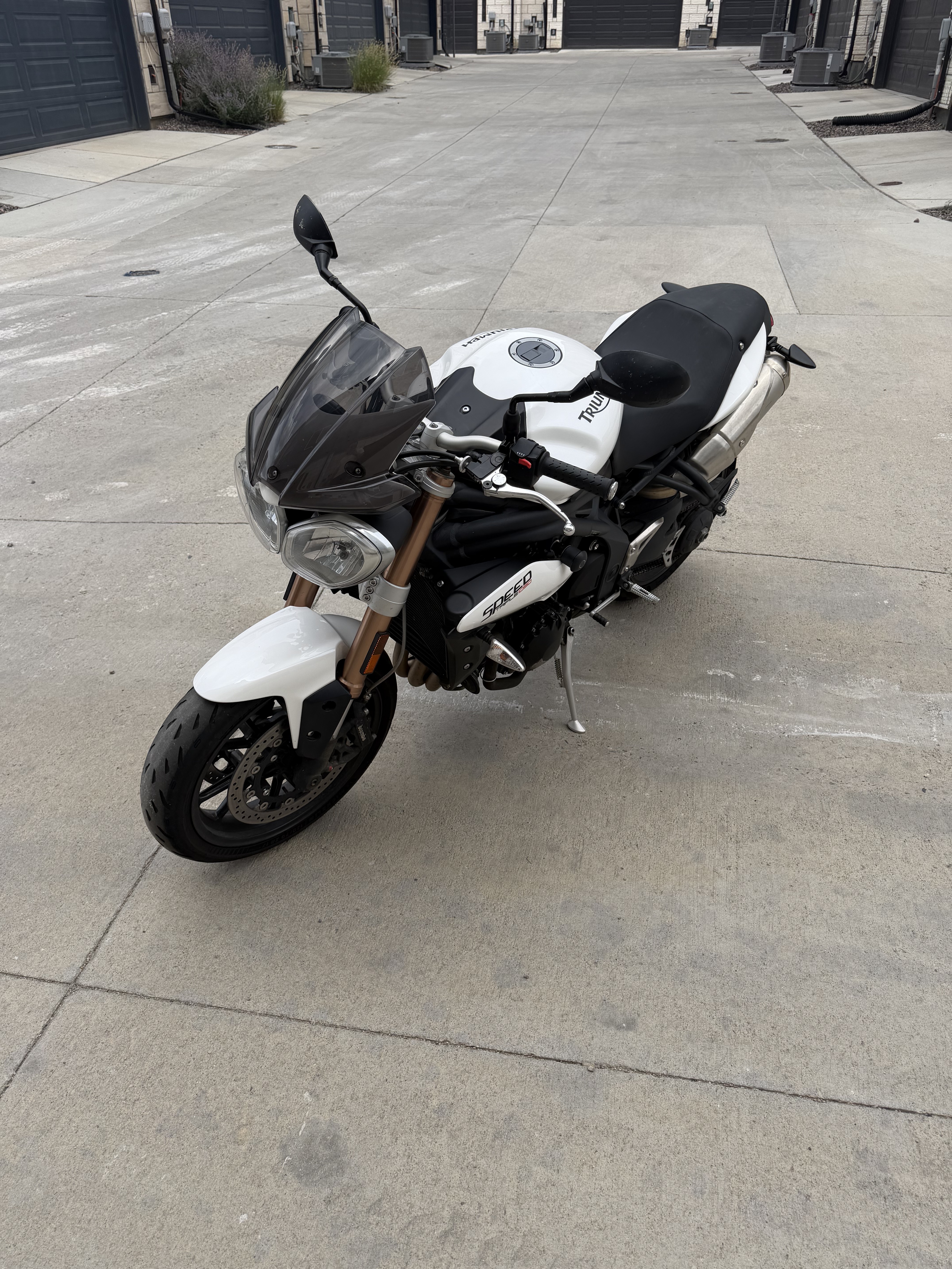 2011 Triumph SPEED TRIPLE 1050 in aurora CO