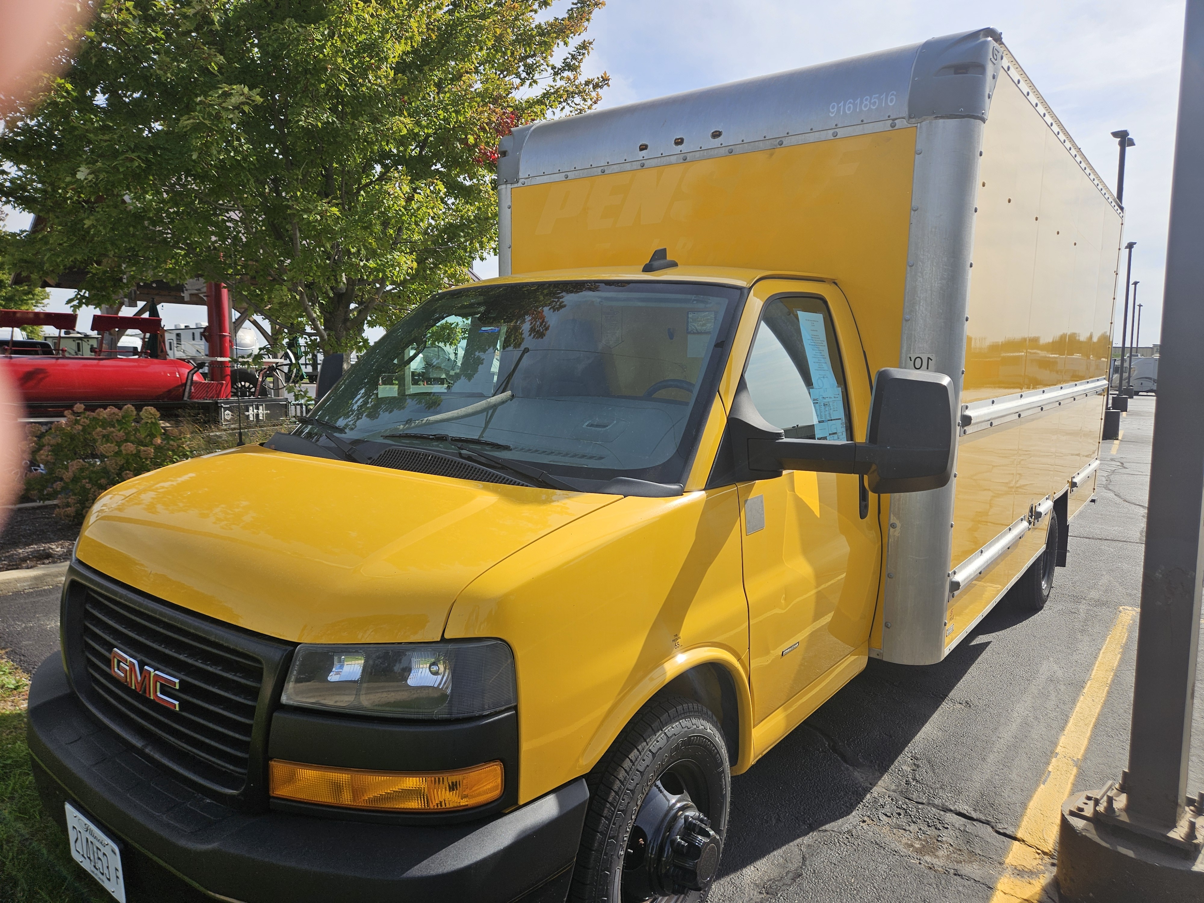 2021 GMC SAVANA G3500 in Hoffman Estates, IL