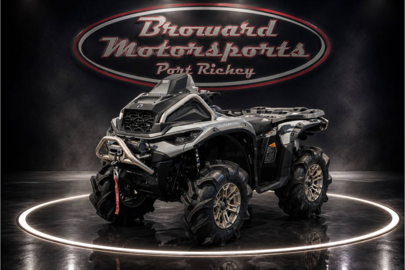 A photo of this 2026 Can-Am Outlander X Mr 850