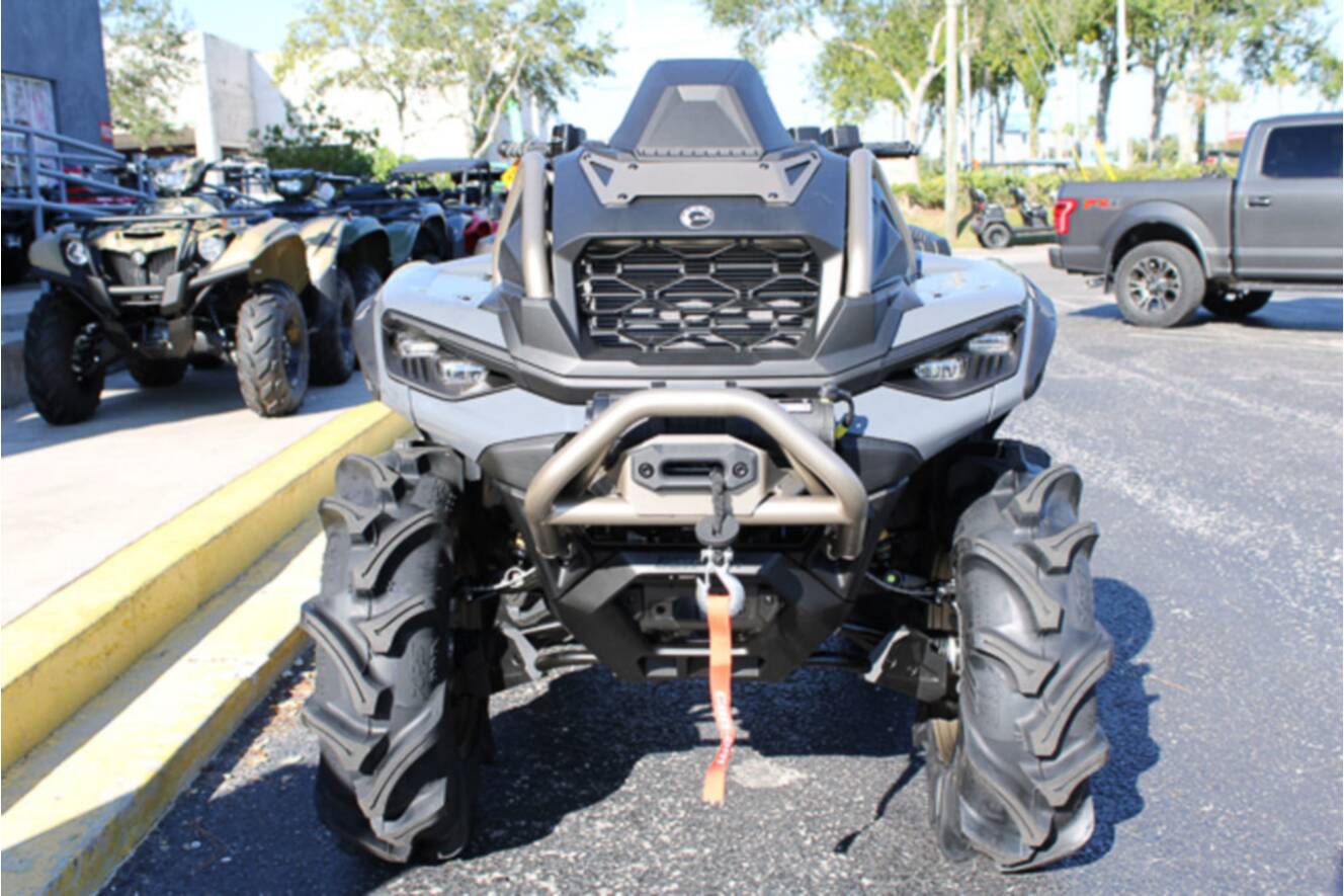 A photo of this 2026 Can-Am Outlander X Mr 850