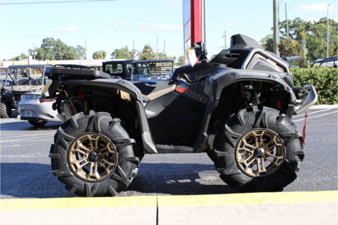 A photo of this 2026 Can-Am Outlander X Mr 850