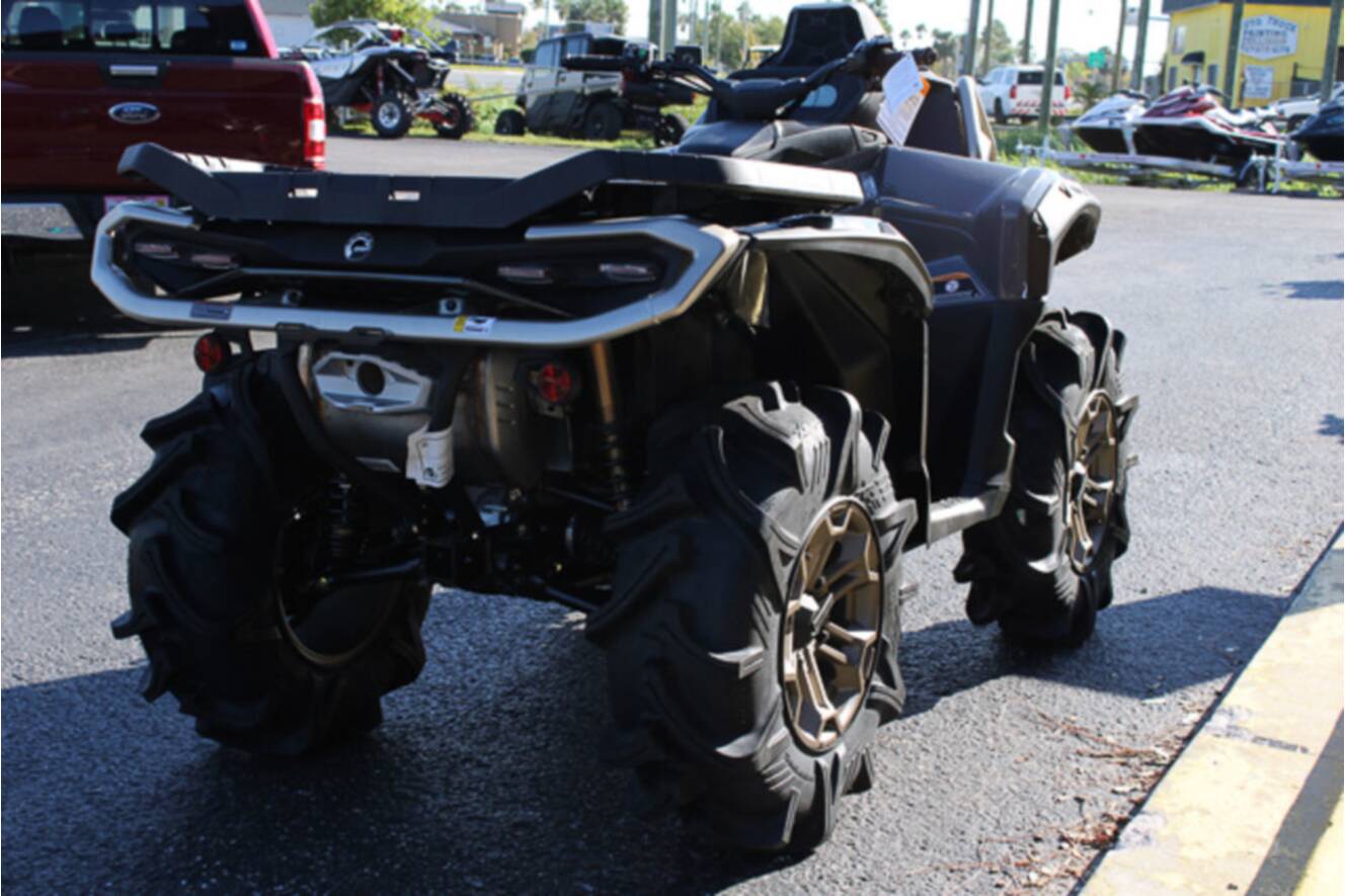 A photo of this 2026 Can-Am Outlander X Mr 850