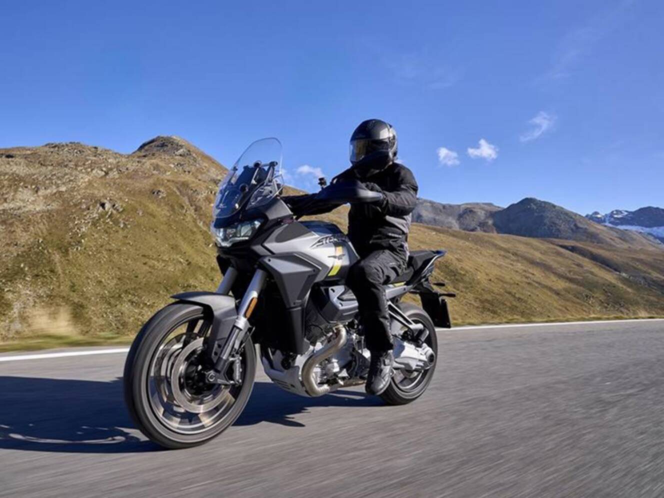 A photo of this 2027 Moto Guzzi Stelvio