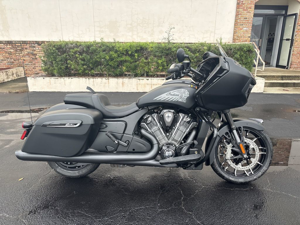 2026 Indian Challenger Dark Horse Black Smoke DARK HORSE in Daytona Beach, FL