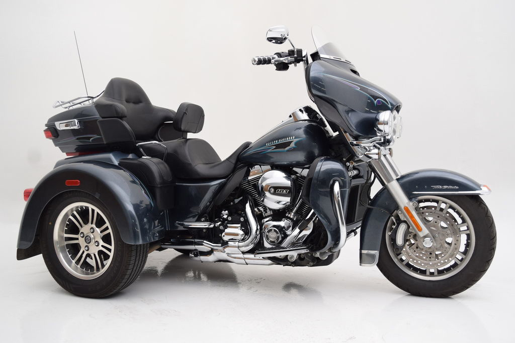 2015 Harley-Davidson Trike FLHTCUTG - Tri-Glide Ultra ULTRA CLASSIC in Scott City, MO