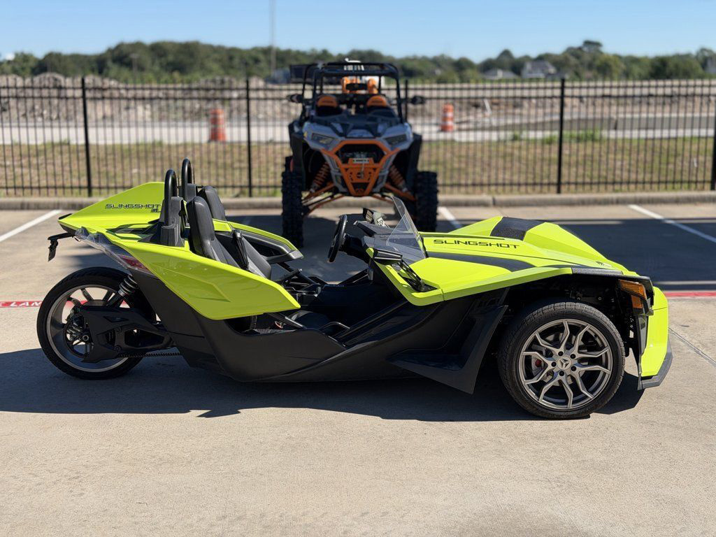 2023 Polaris Slingshot SLINGSHOT SL Neon Lime (Autodrive) Trike motorcycle