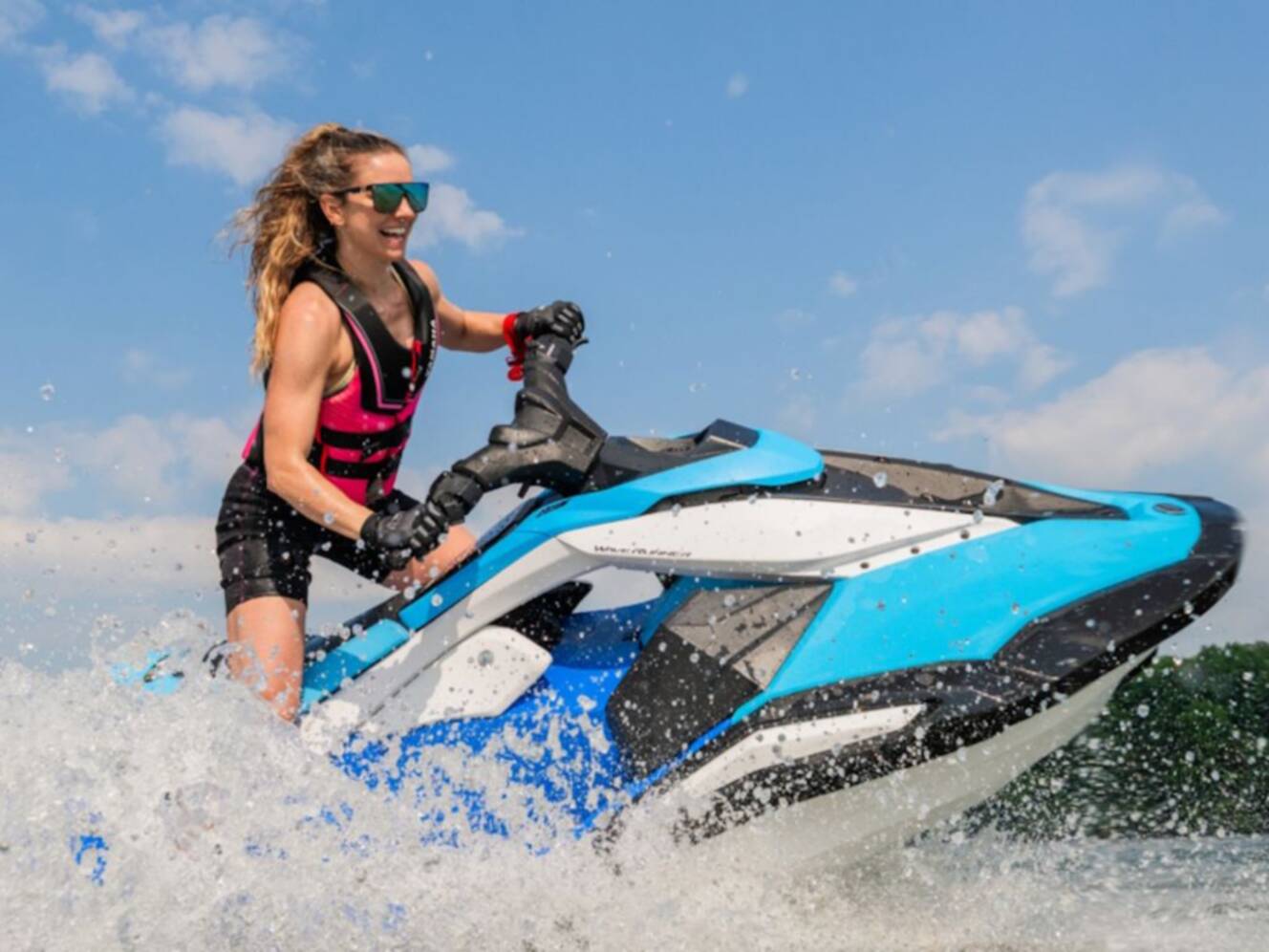 A photo of this 2027 Yamaha Waverunners JetBlaster DLX 2-Up