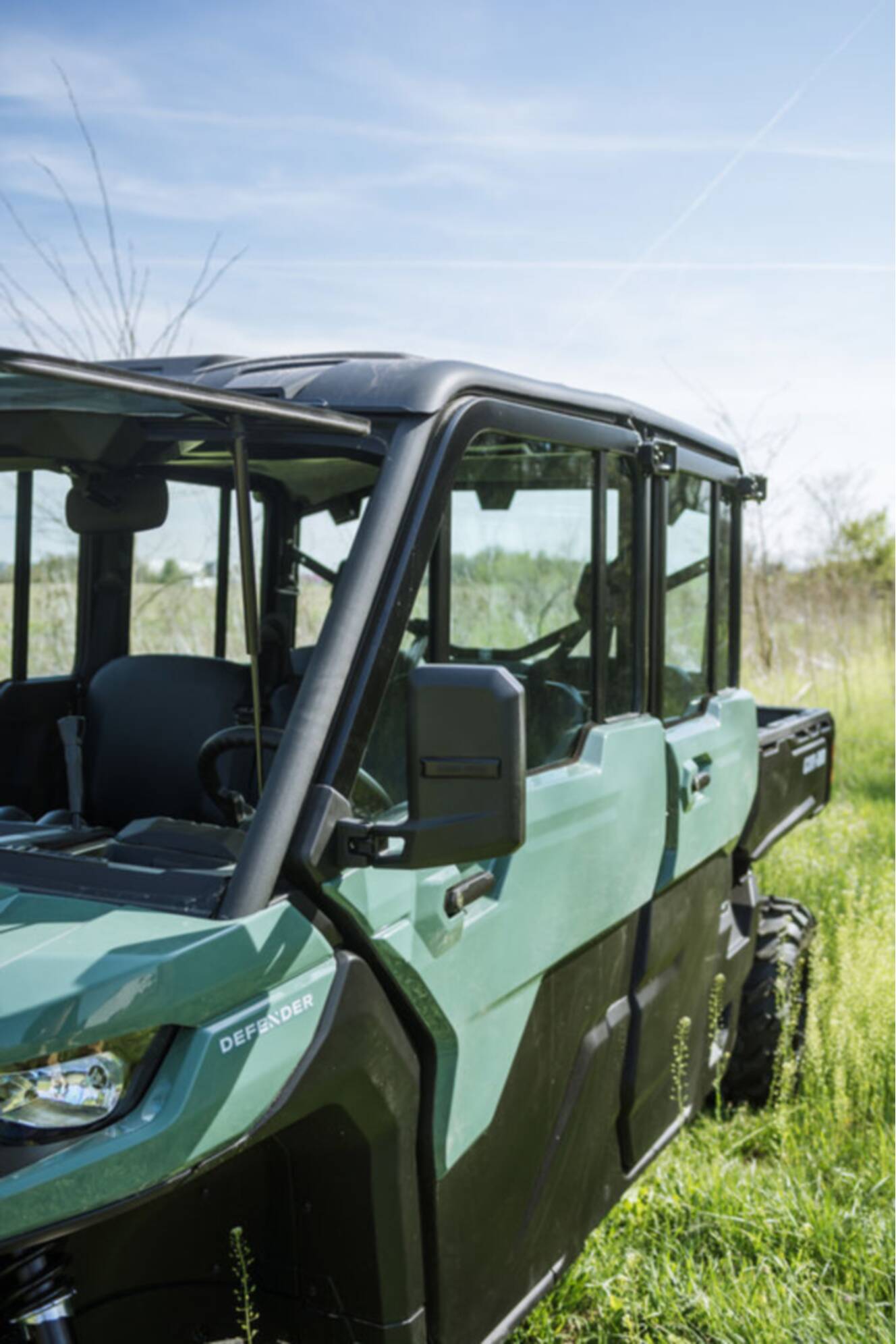 A photo of this 2026 Can-Am Defender MAX DPS CAB HD10