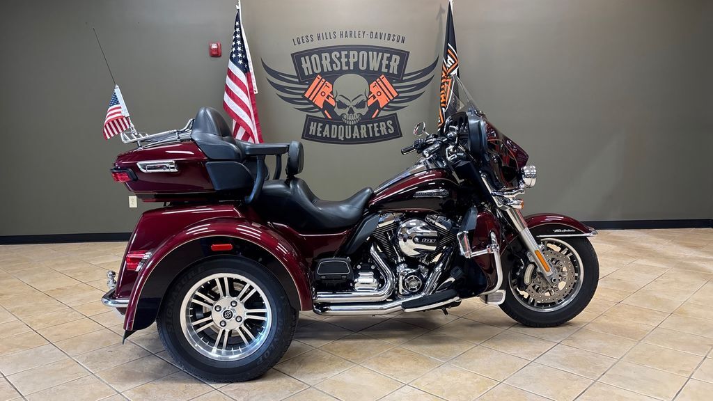 2015 Harley-Davidson® FLHTCUTG - Tri-Glide® Ultra in Pacific Junction, IA