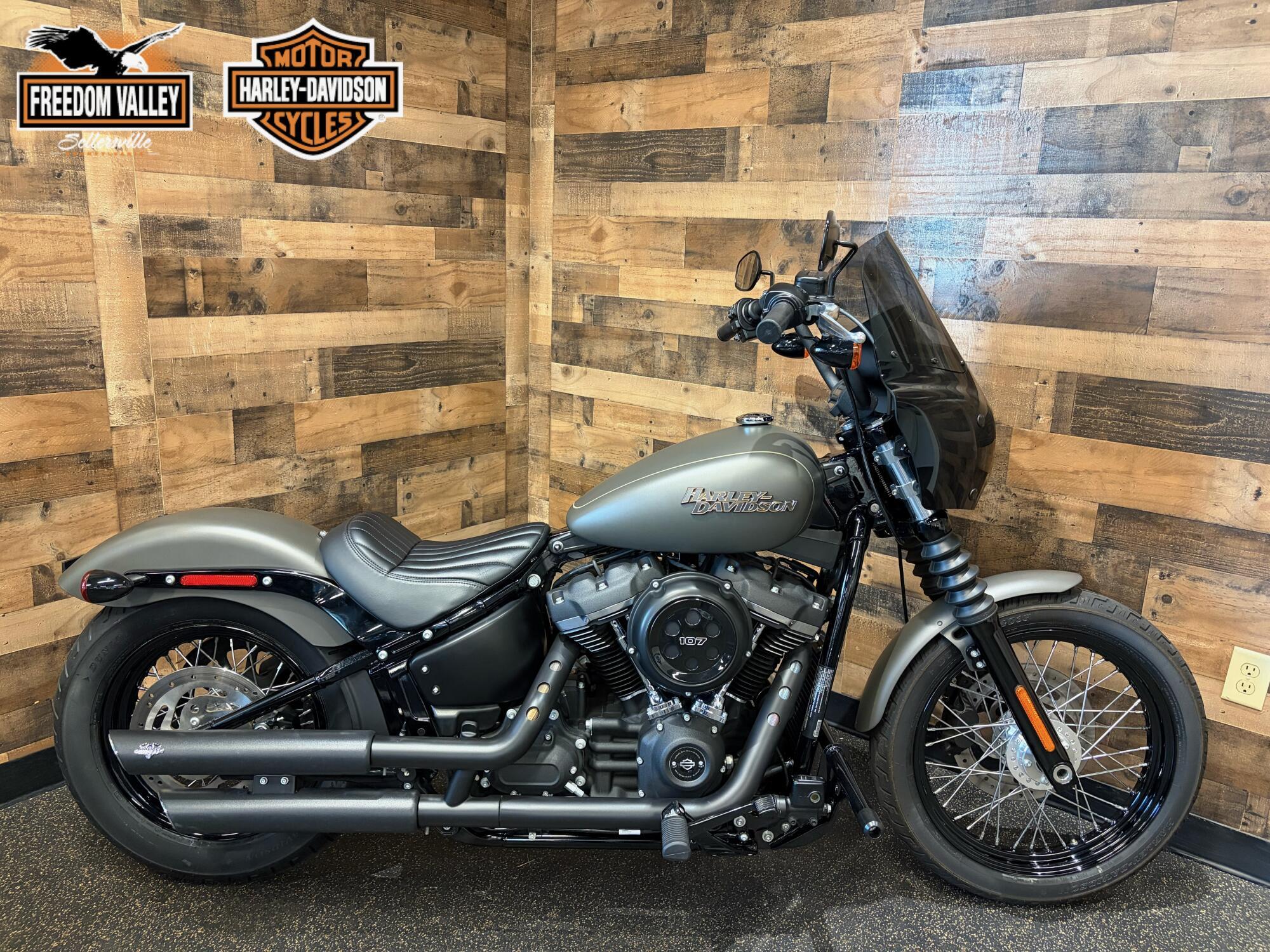 2019 Harley-Davidson Street Bob in Sellersville, PA