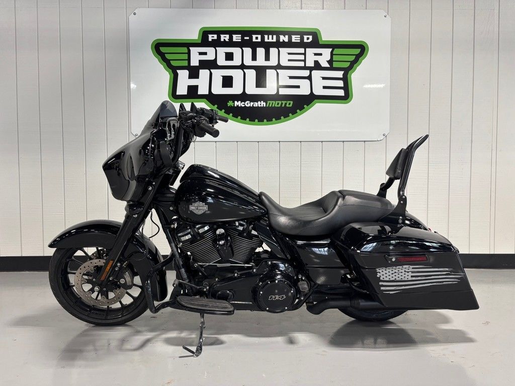 2019 Harley-Davidson® FLHXS - Street Glide® Special SPECIAL in Cedar Rapids, IA