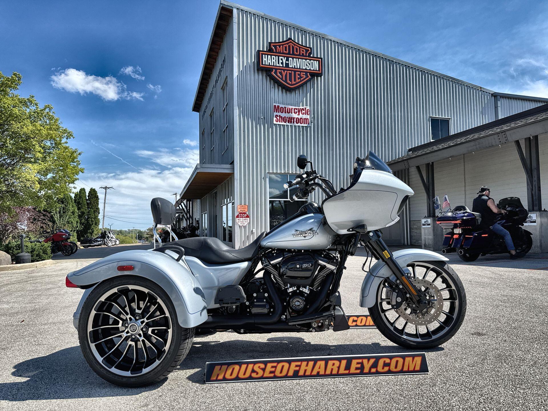 2024 Harley-Davidson Road Glide 3 3 in Milwaukee, WI