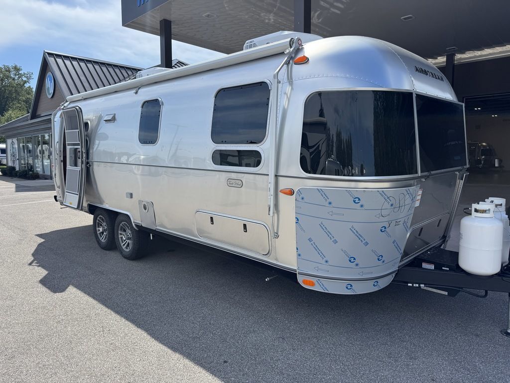 2027 Airstream Trade Wind® 27FB in lorain OH